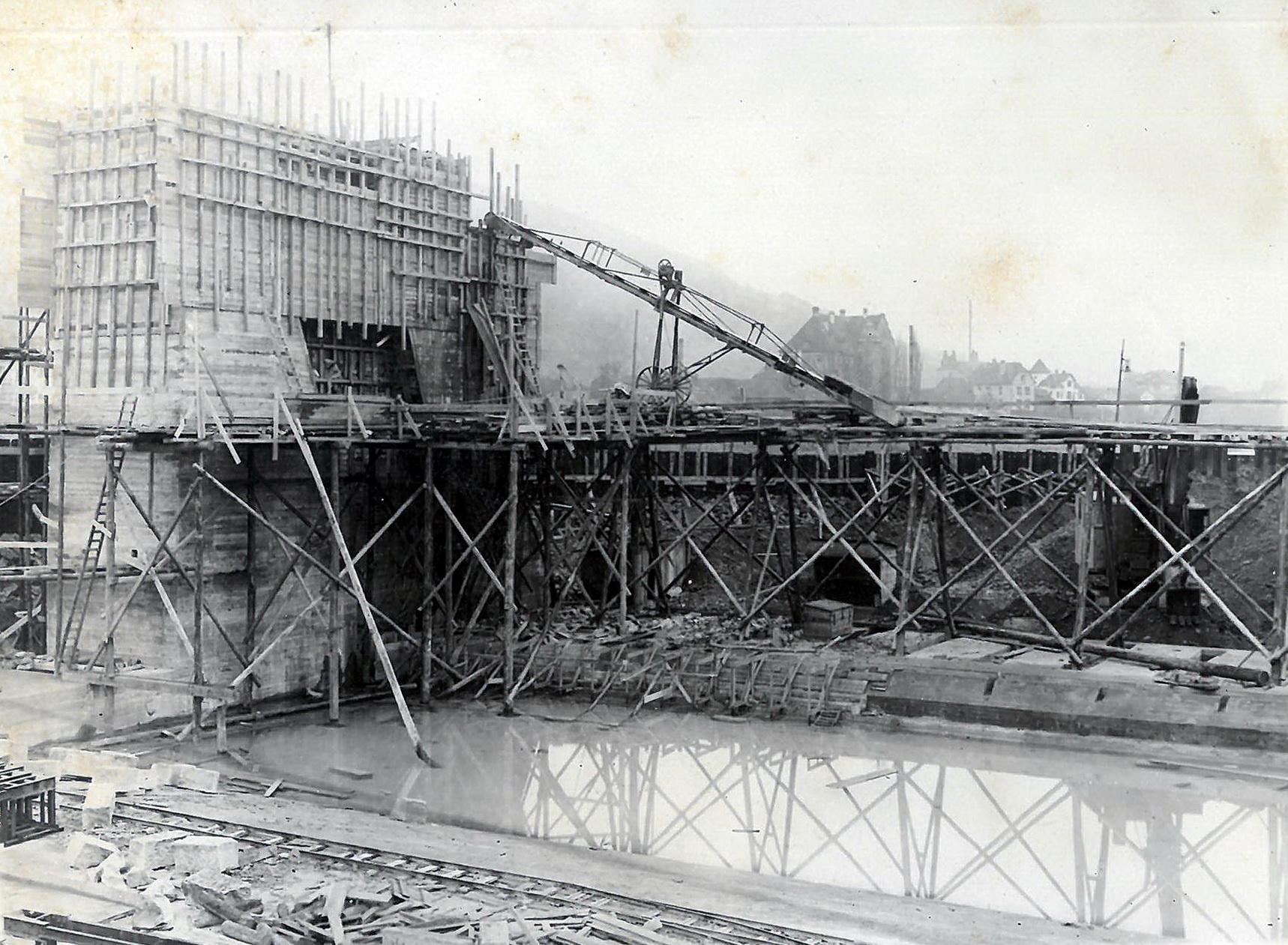 Bau der Staustufe 1928