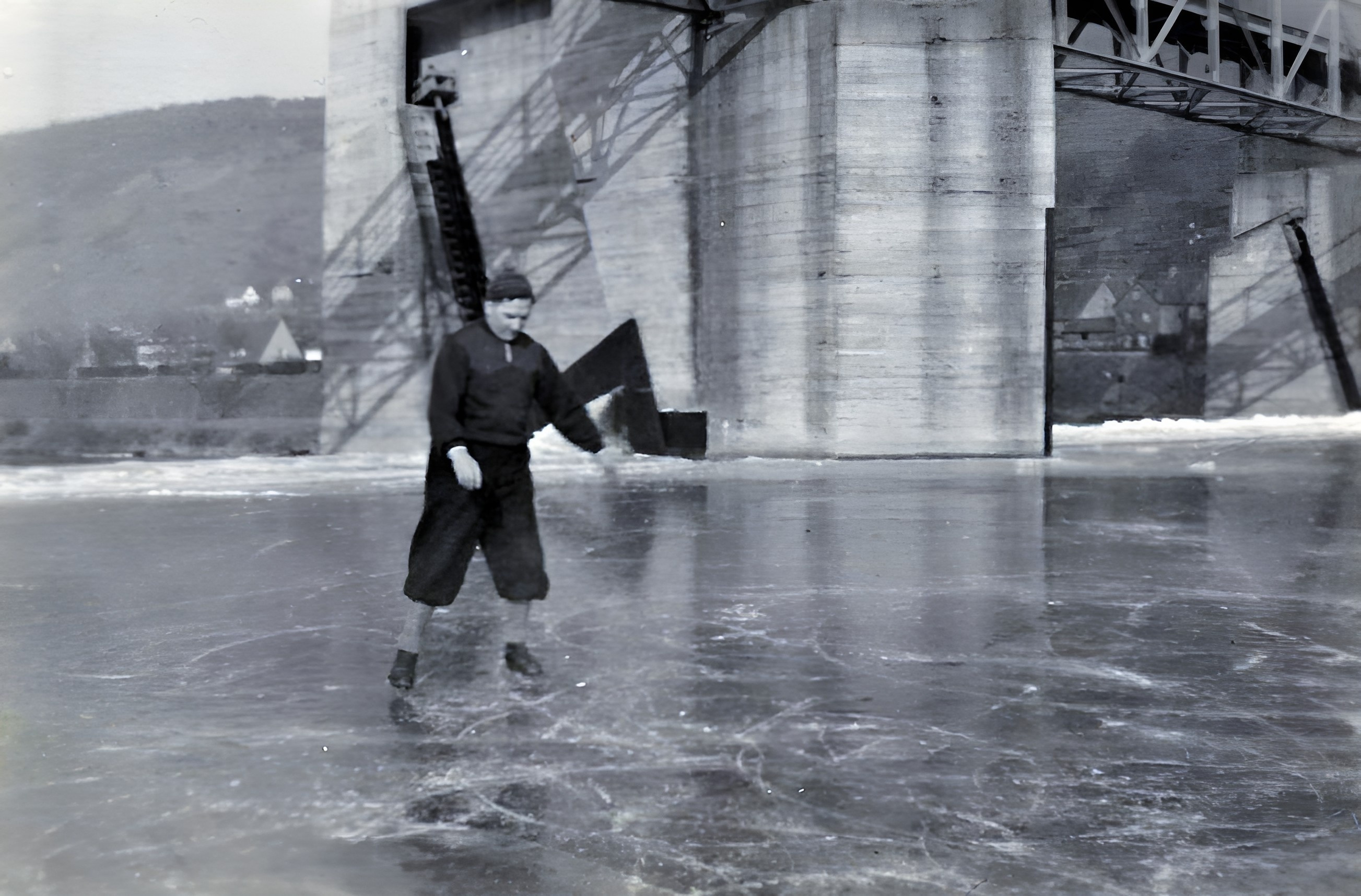 Eislaufen auf dem Main im Januar 1953