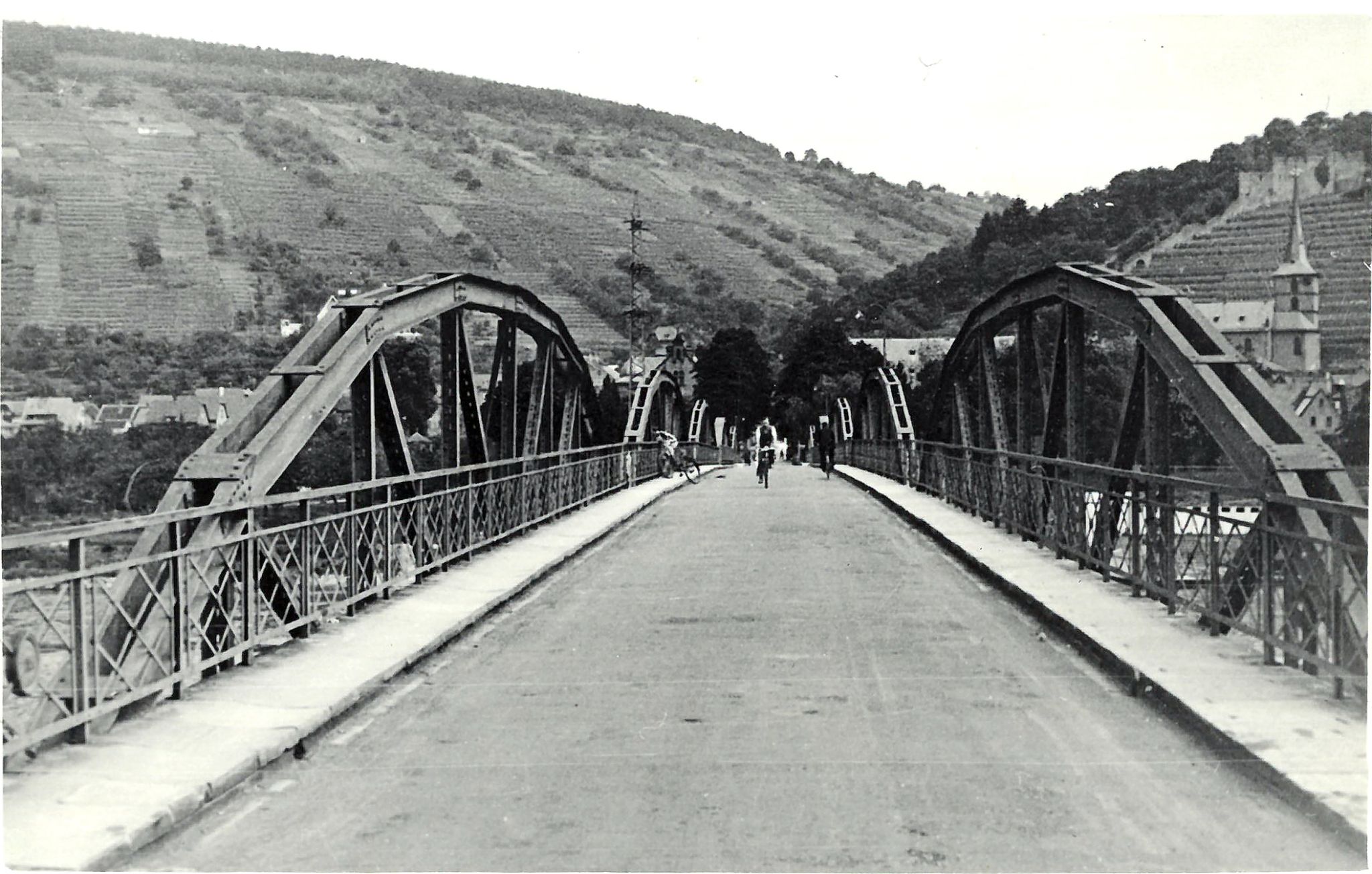 Die Mainbrücke im Jahr 1940