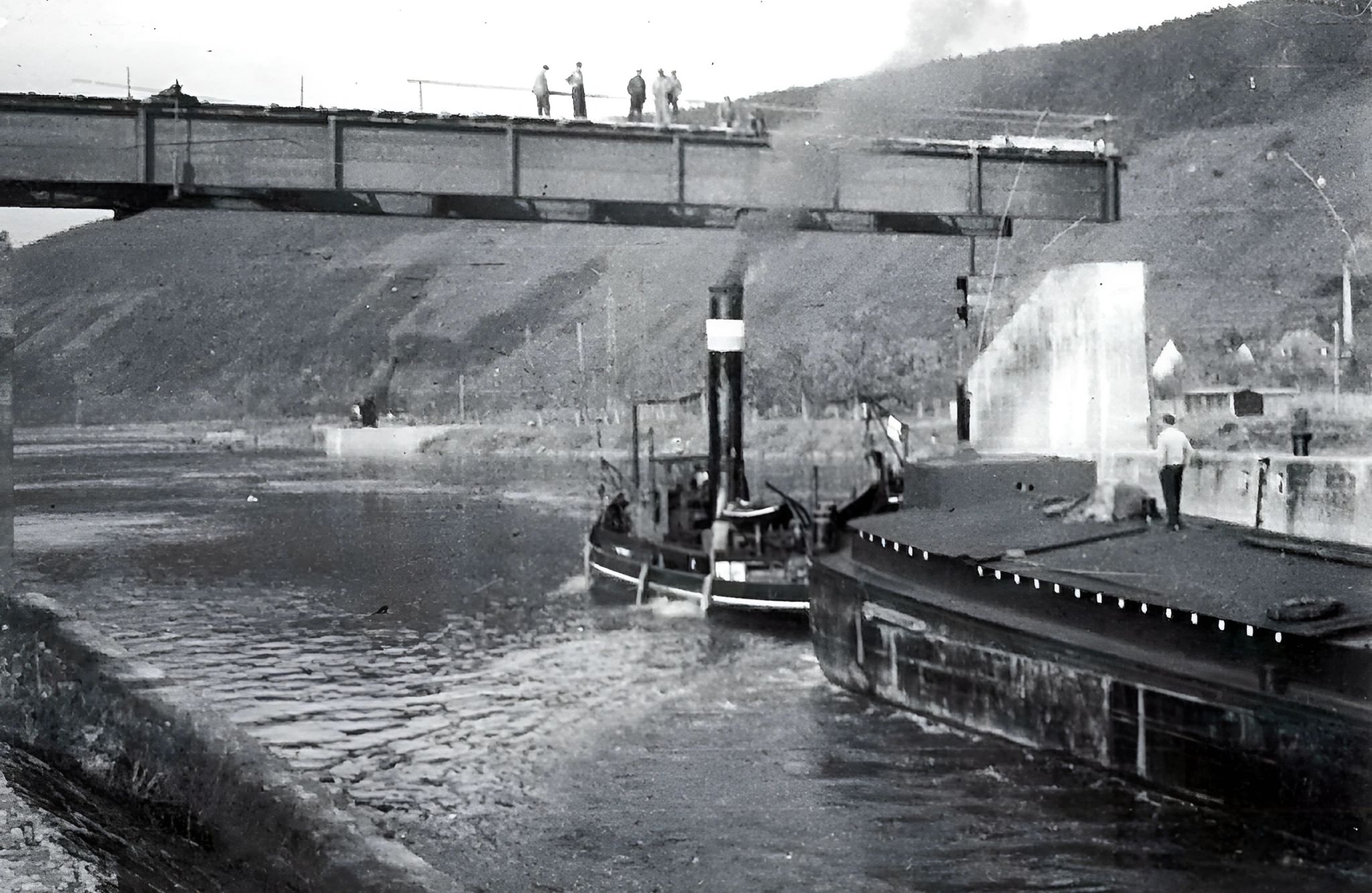 Neubau der Mainbrücke 1949