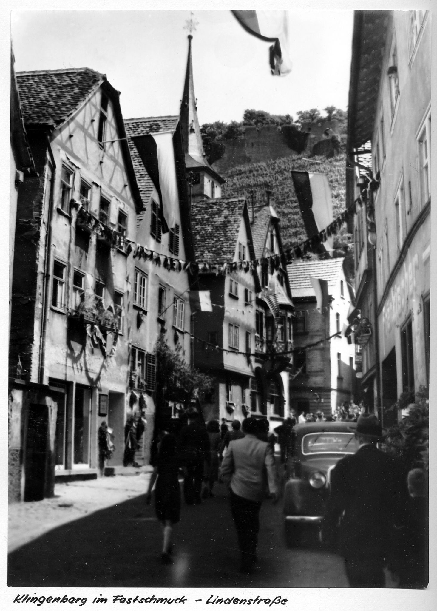 Klingenberg im Festschmuck
