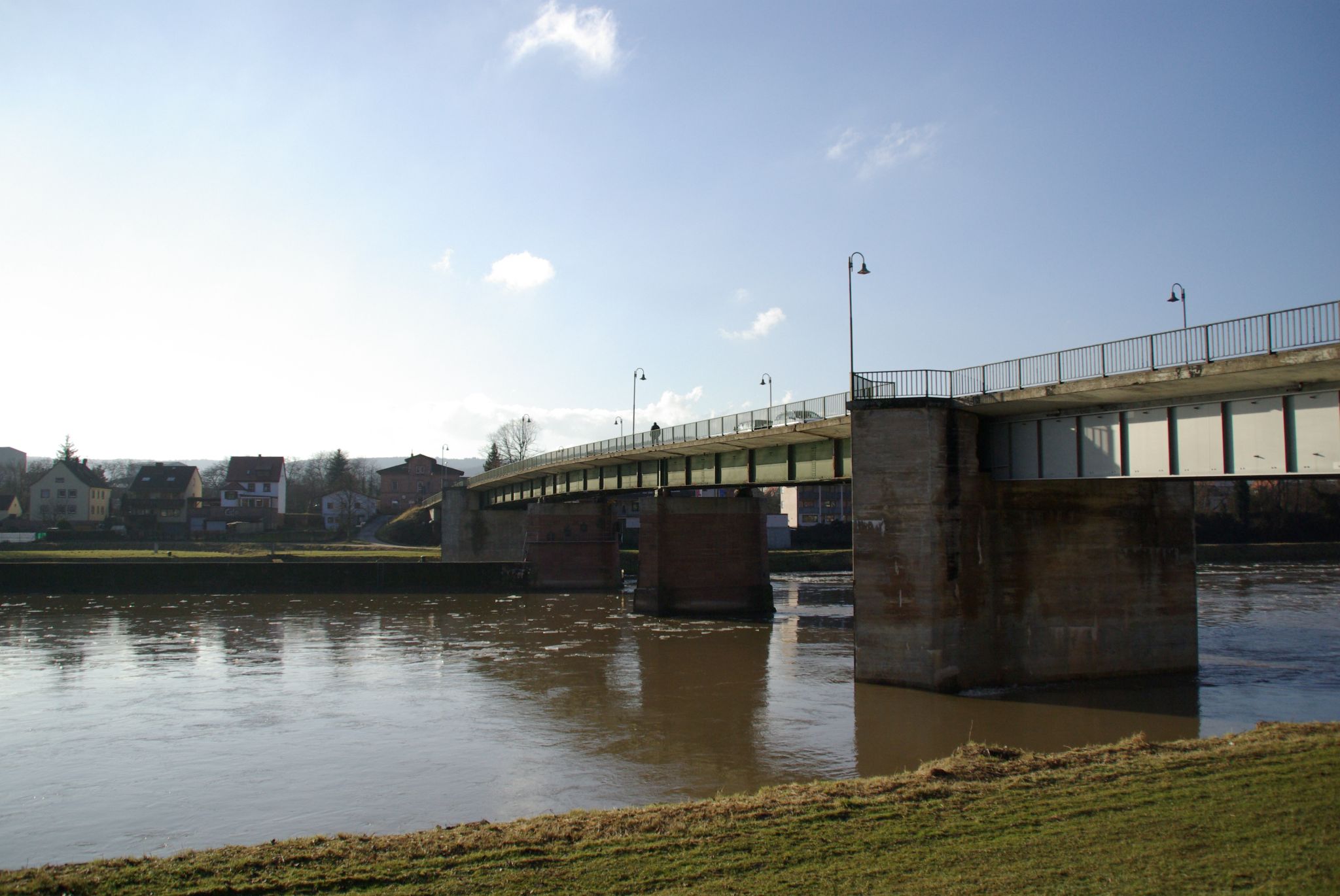 Die Mainbrücke im Jahr 2008