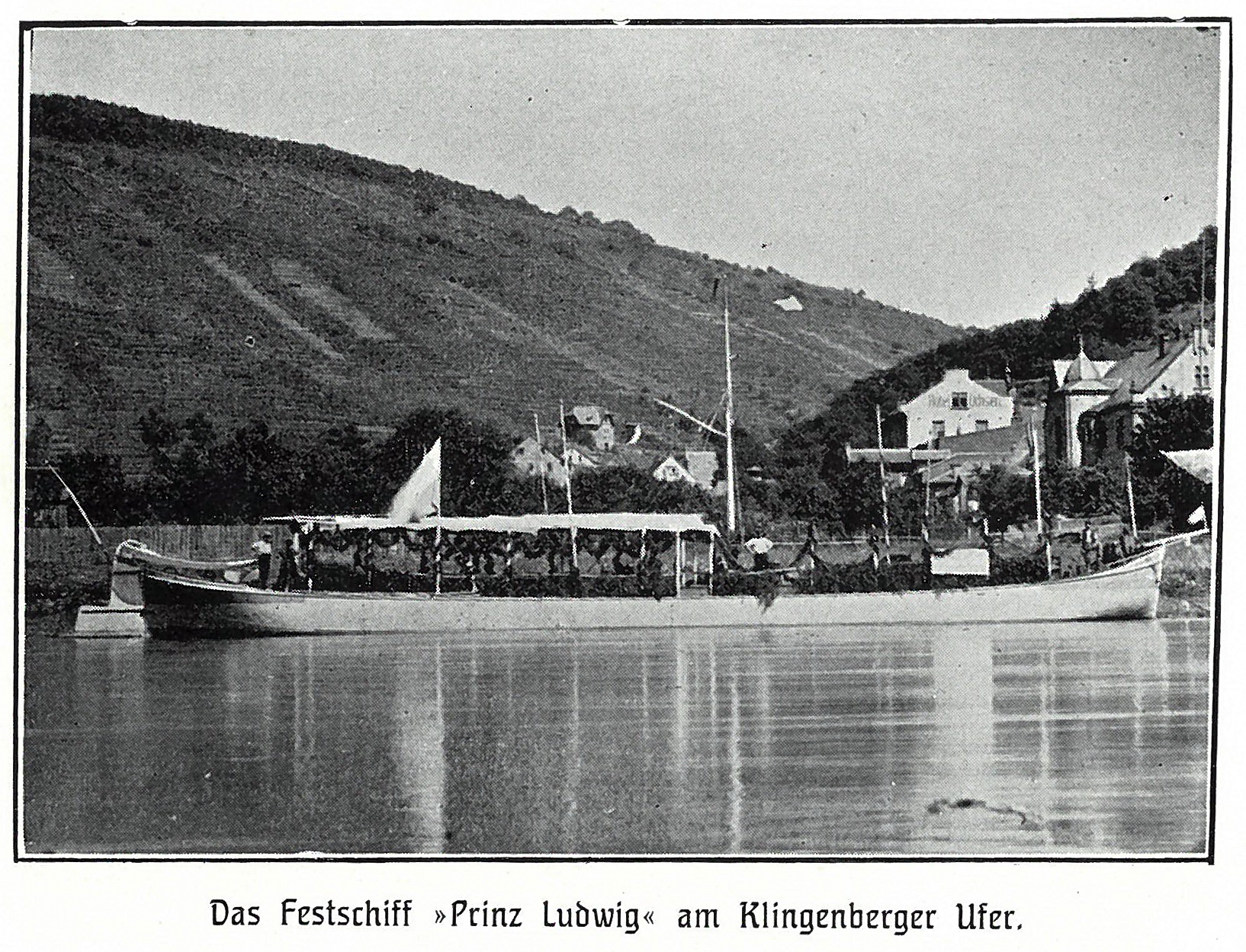 Das geschmückte Festschiff Prinz Ludwig