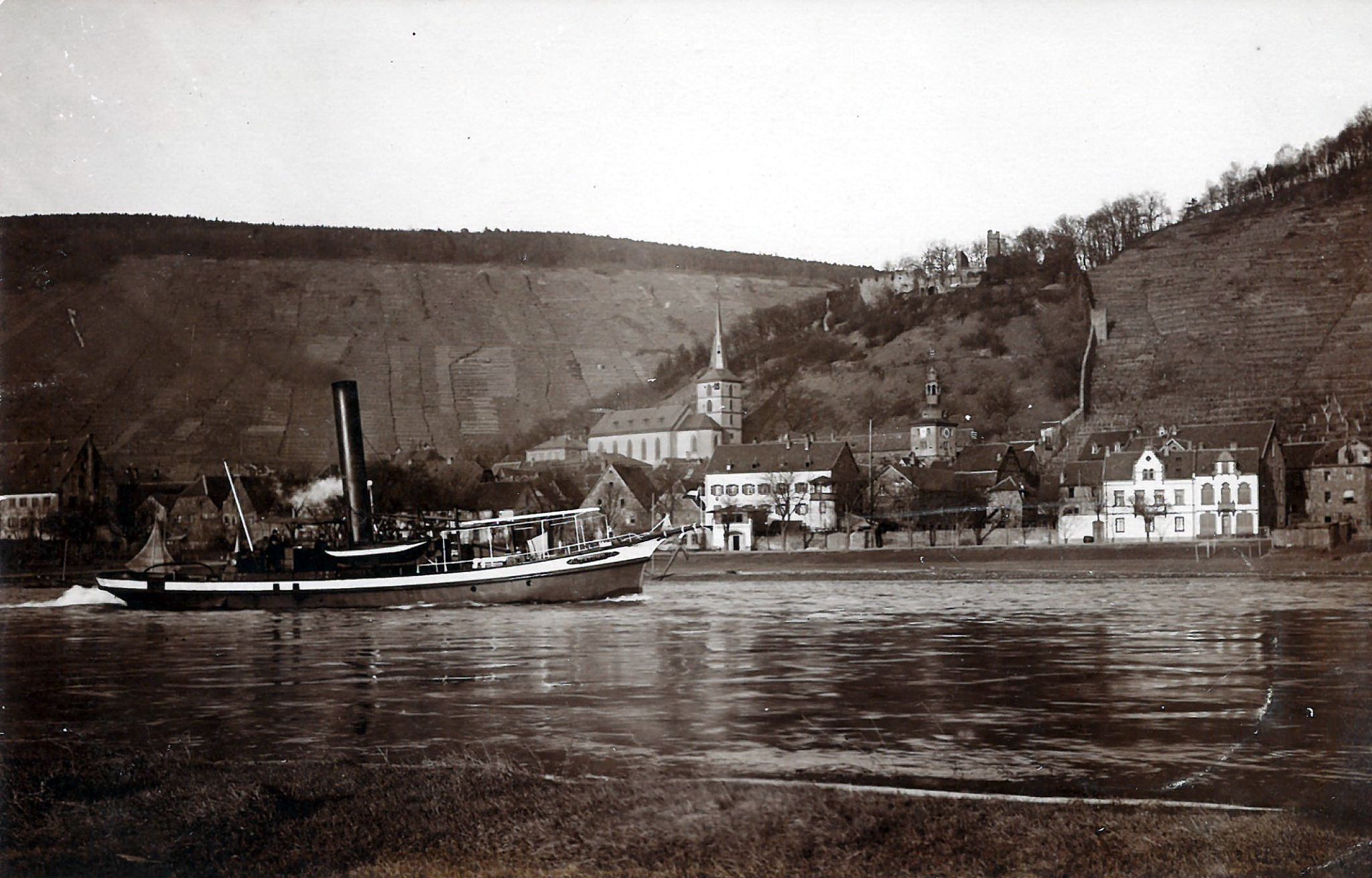 Motorschlepper um 1914