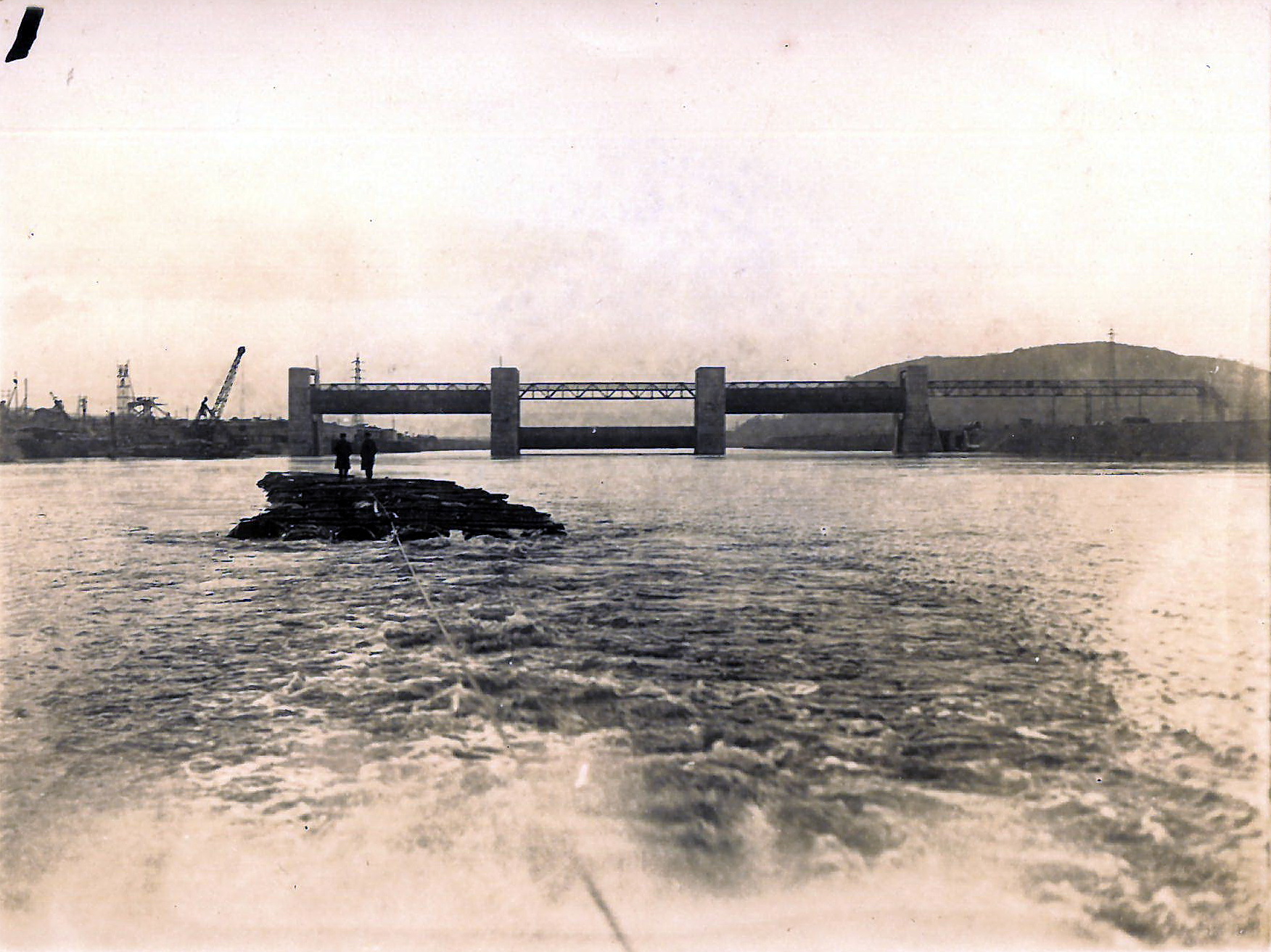 Mit dem Bau der Schleusen endete auch die Ära der Flößer auch dem Main