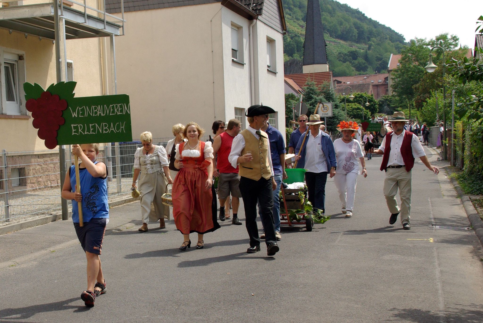 Jubiläumsfestzug 100 Jahre Weinbauverein