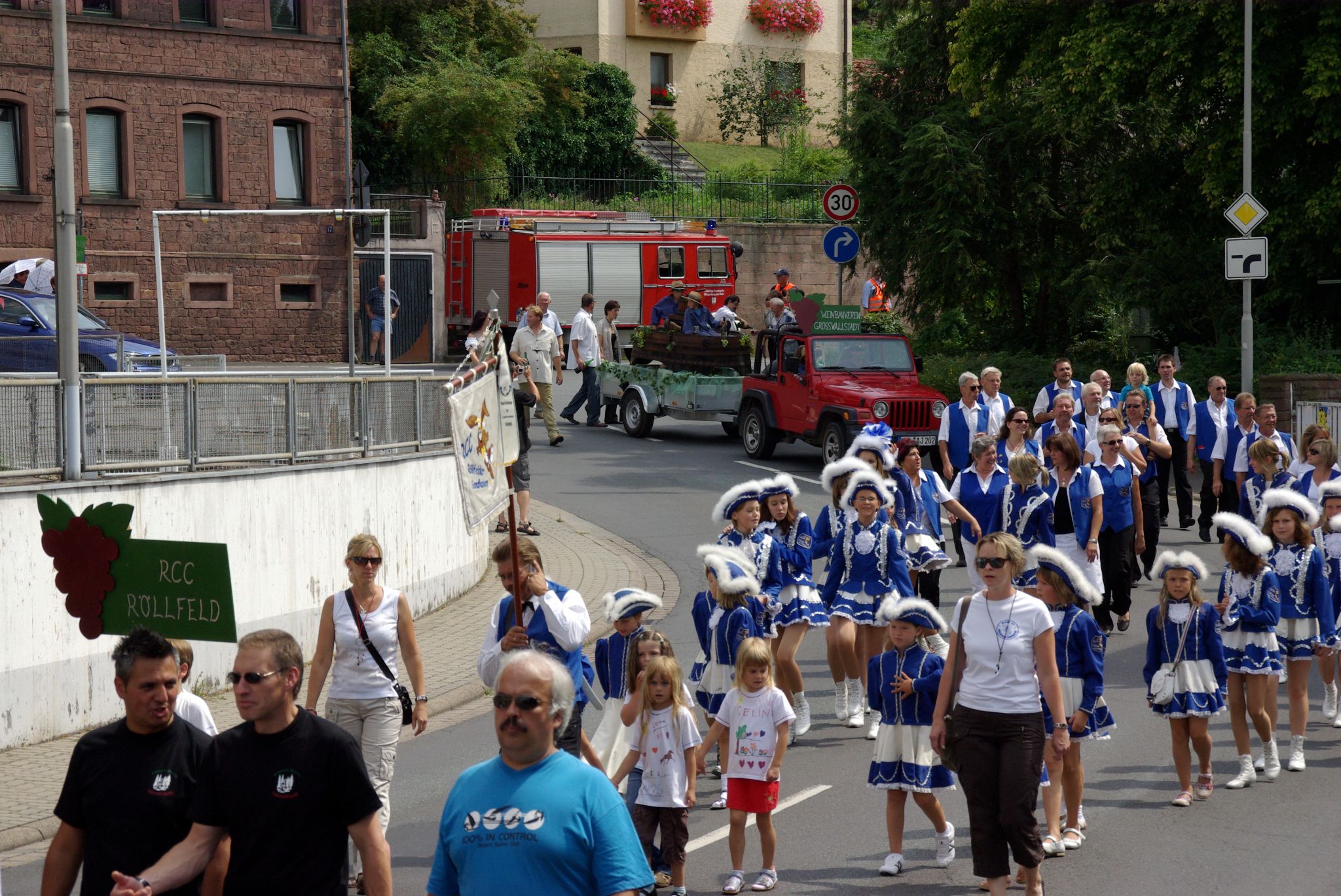 Jubiläumsfestzug 100 Jahre Weinbauverein