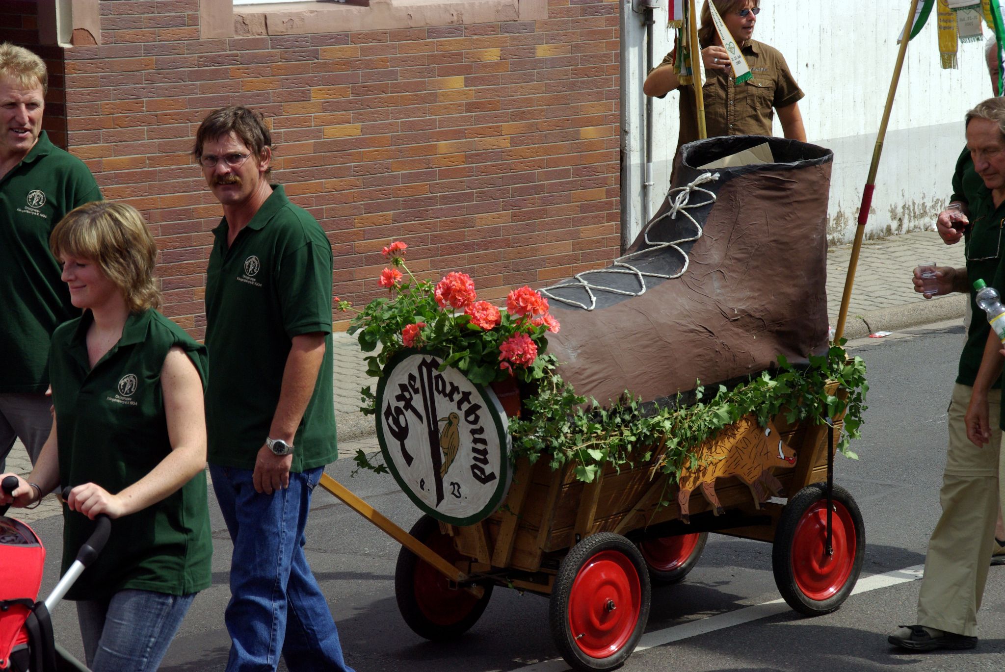 Jubiläumsfestzug 100 Jahre Weinbauverein