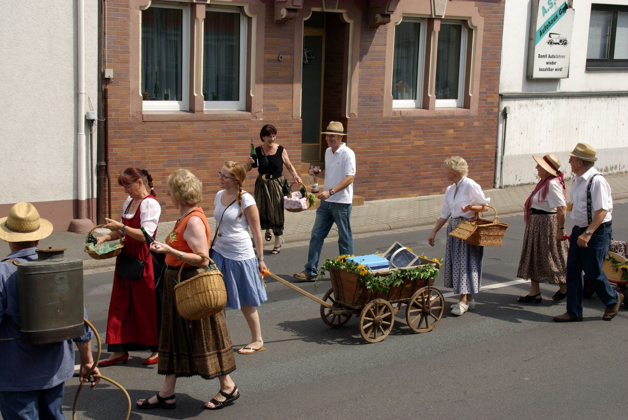 Jubiläumsfestzug 100 Jahre Weinbauverein
