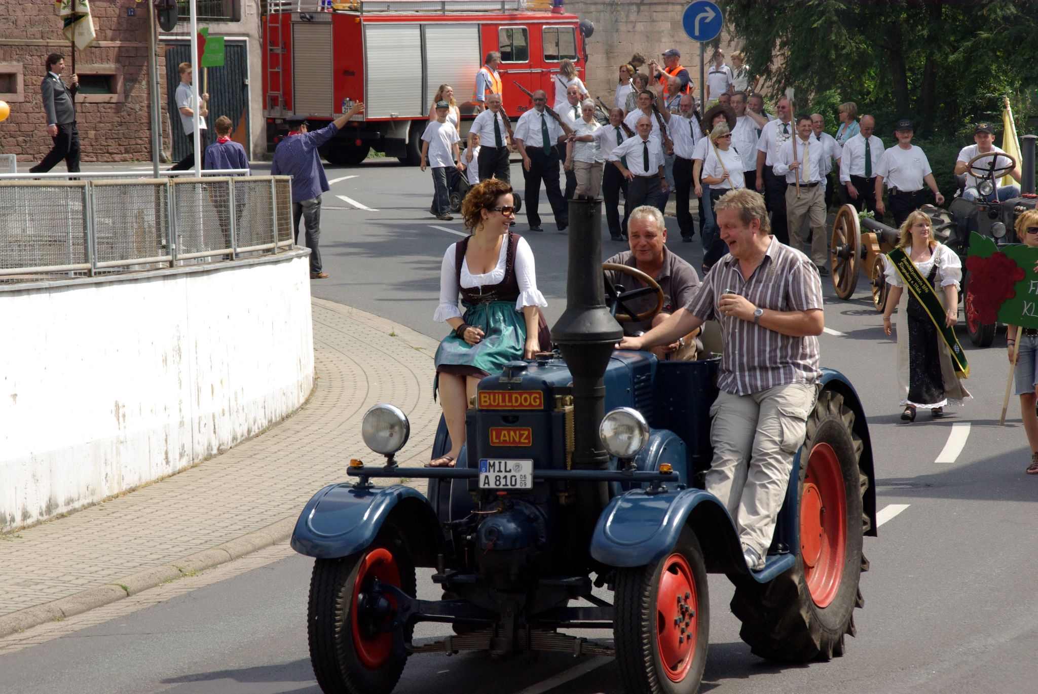 Jubiläumsfestzug 100 Jahre Weinbauverein
