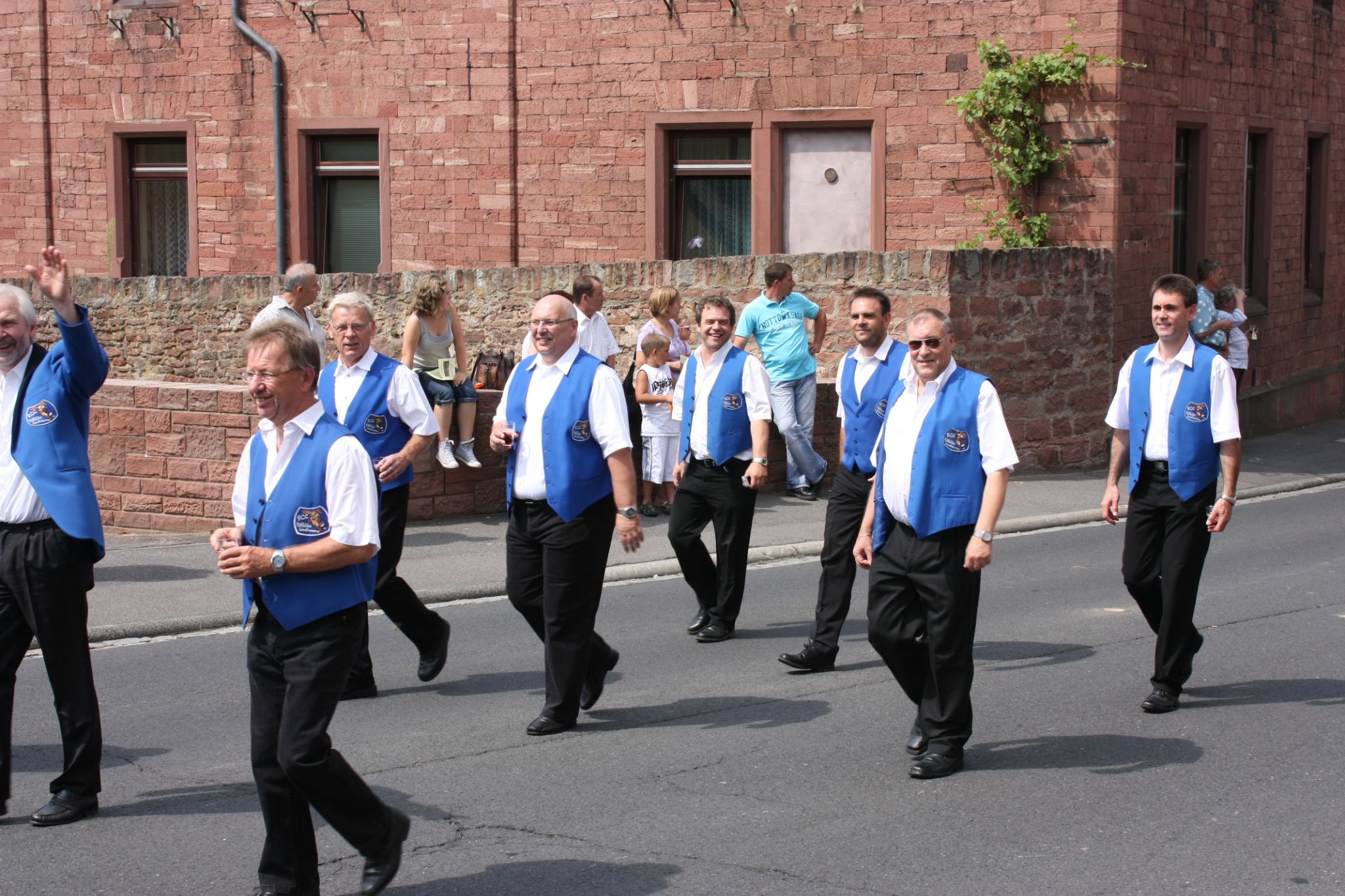 Jubiläumsfestzug 100 Jahre Weinbauverein