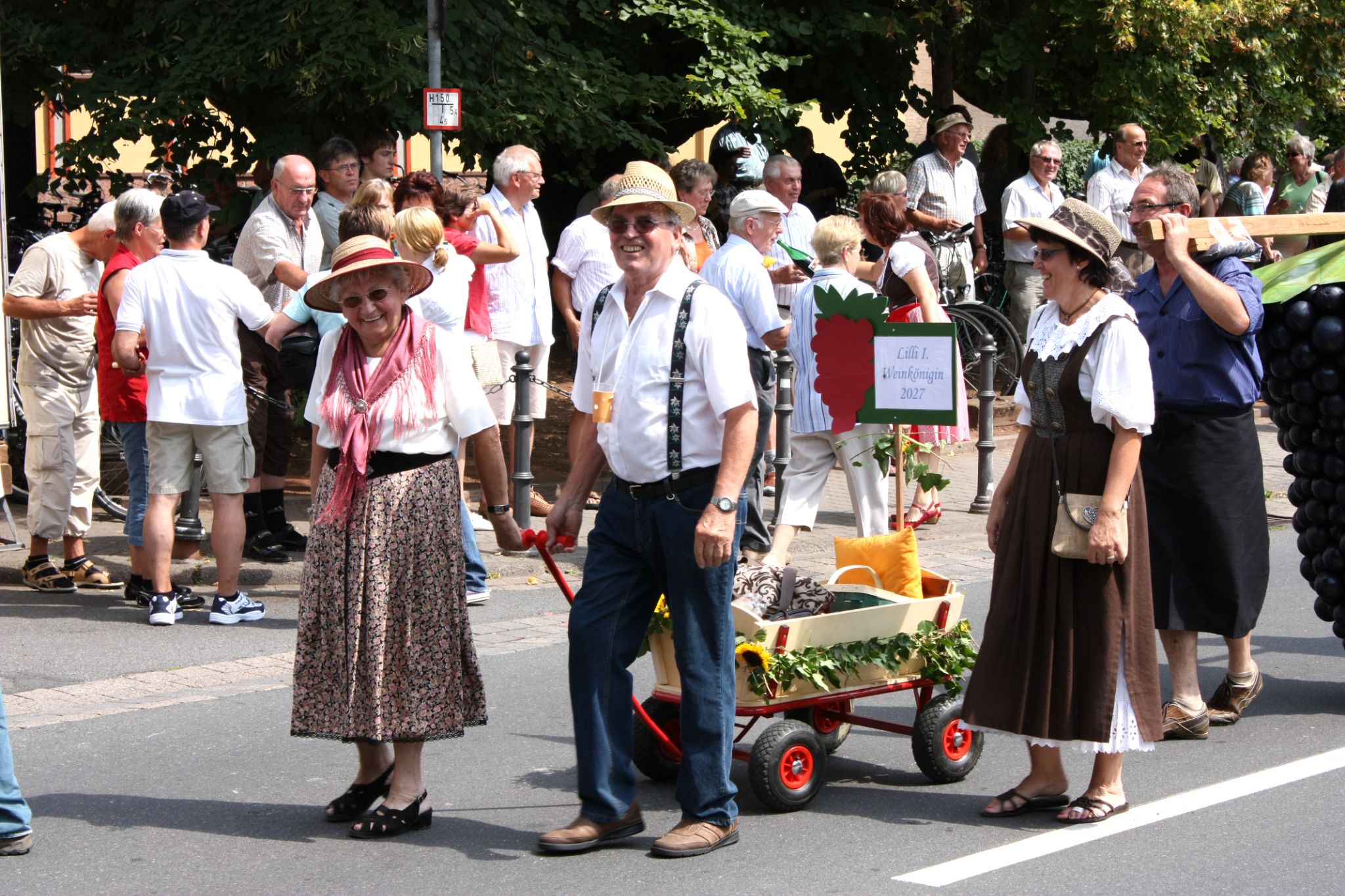 Jubiläumsfestzug 100 Jahre Weinbauverein