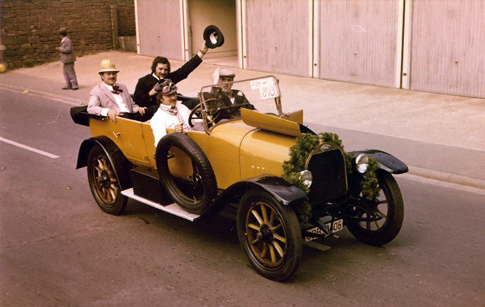 "Die gute alte Zeit ..." Herrenwagen-Oldtimer