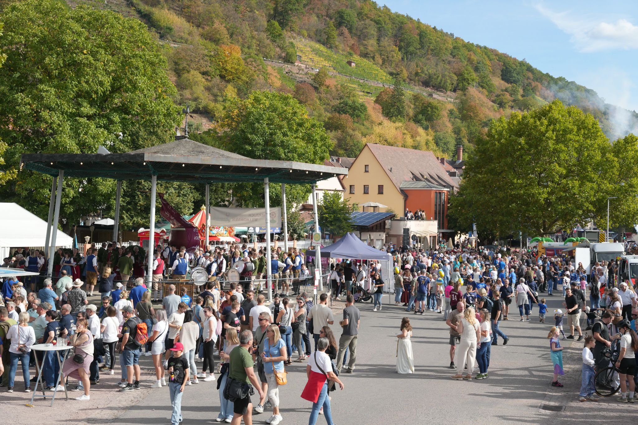 Einzug auf den Winzerfestplatz