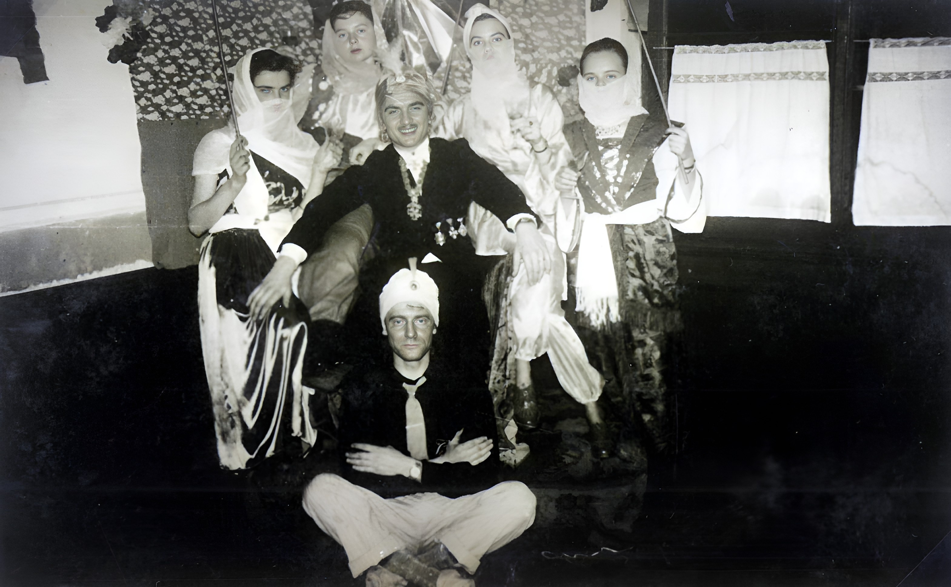 Willi Henning mit Damenflor 1950