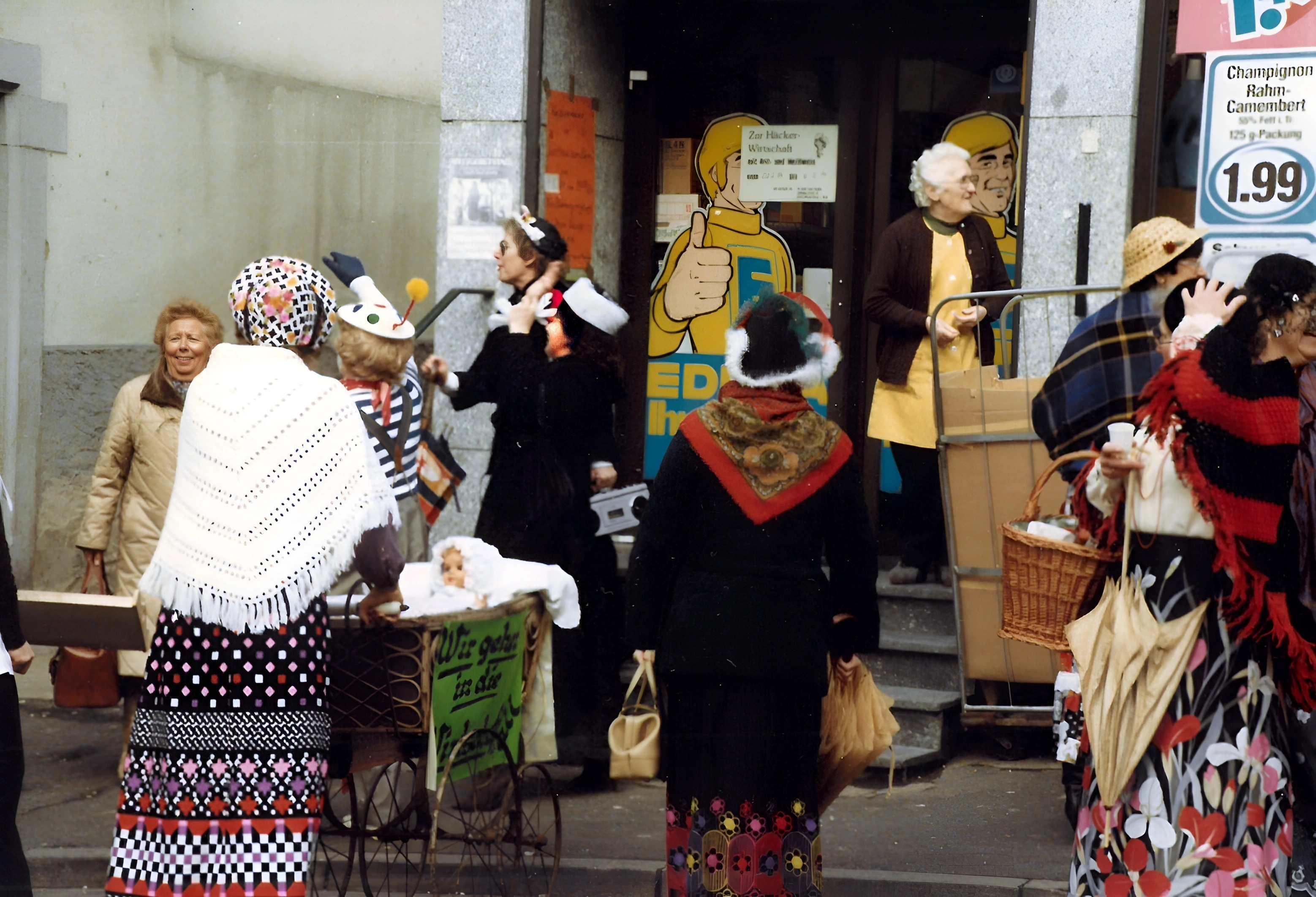 Die Mittwochsturnerinnen am Rosenmontag 1984