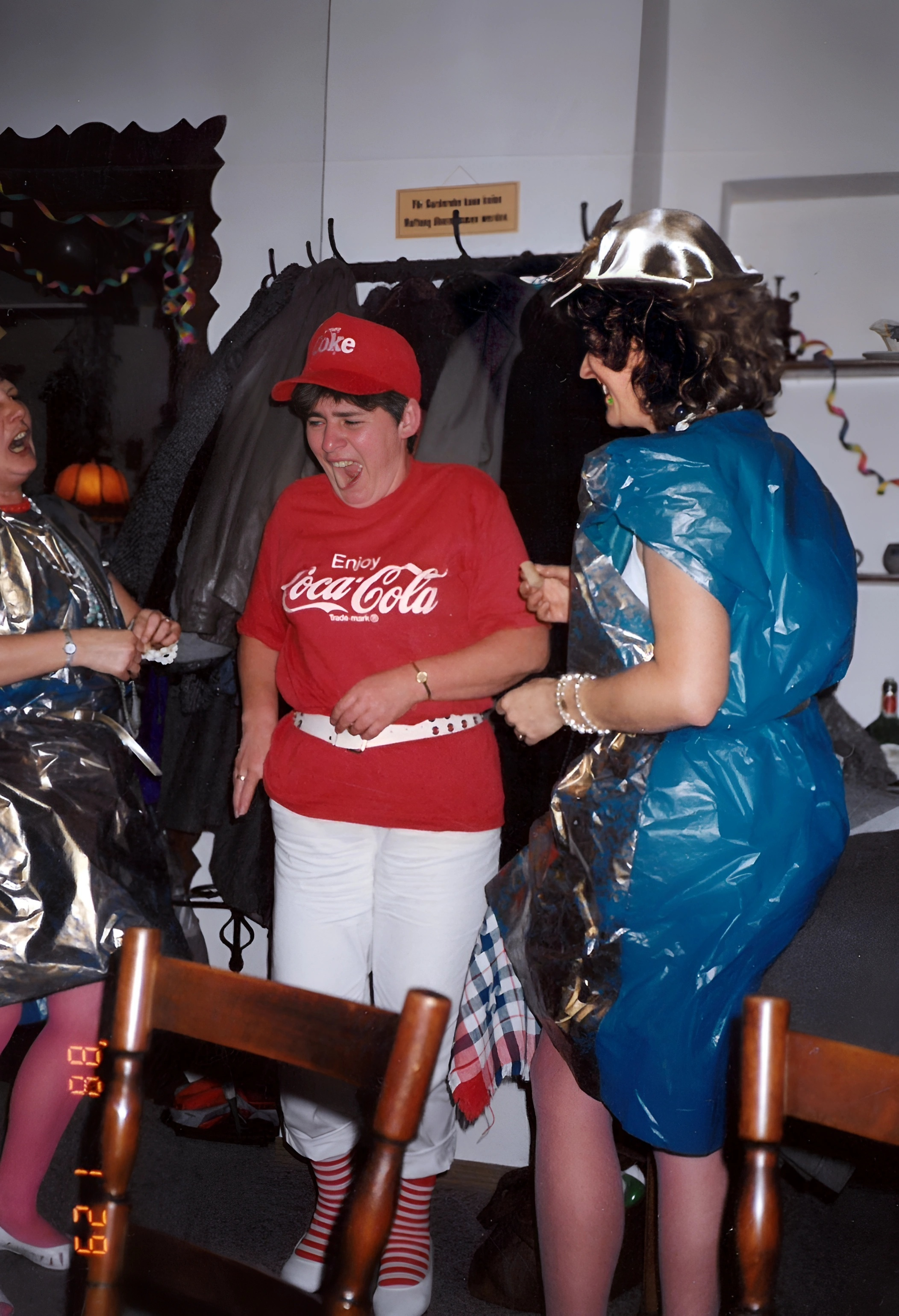 Die Mittwochsturnerinnen an Fasching 1988