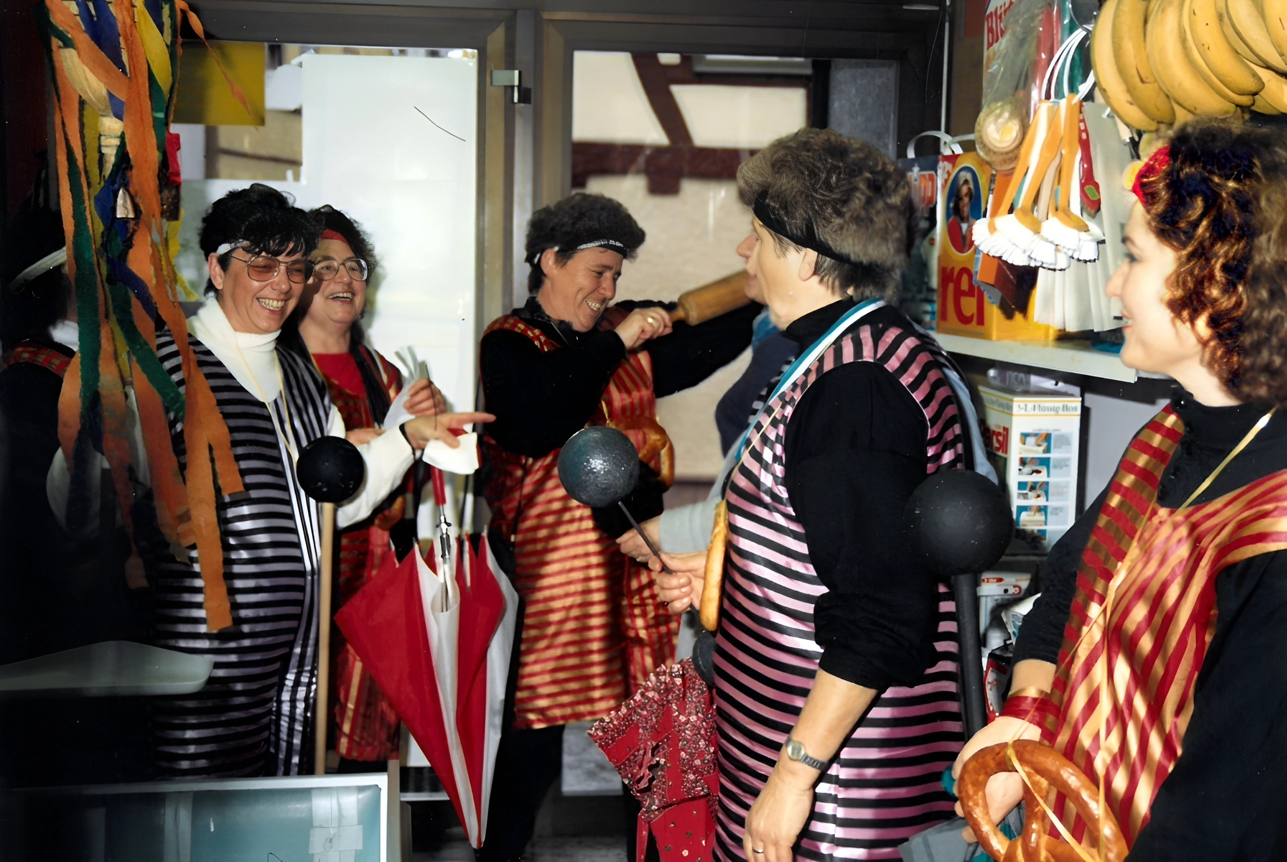 Die Mittwochsturnerinnen am Rosenmontag 1989
