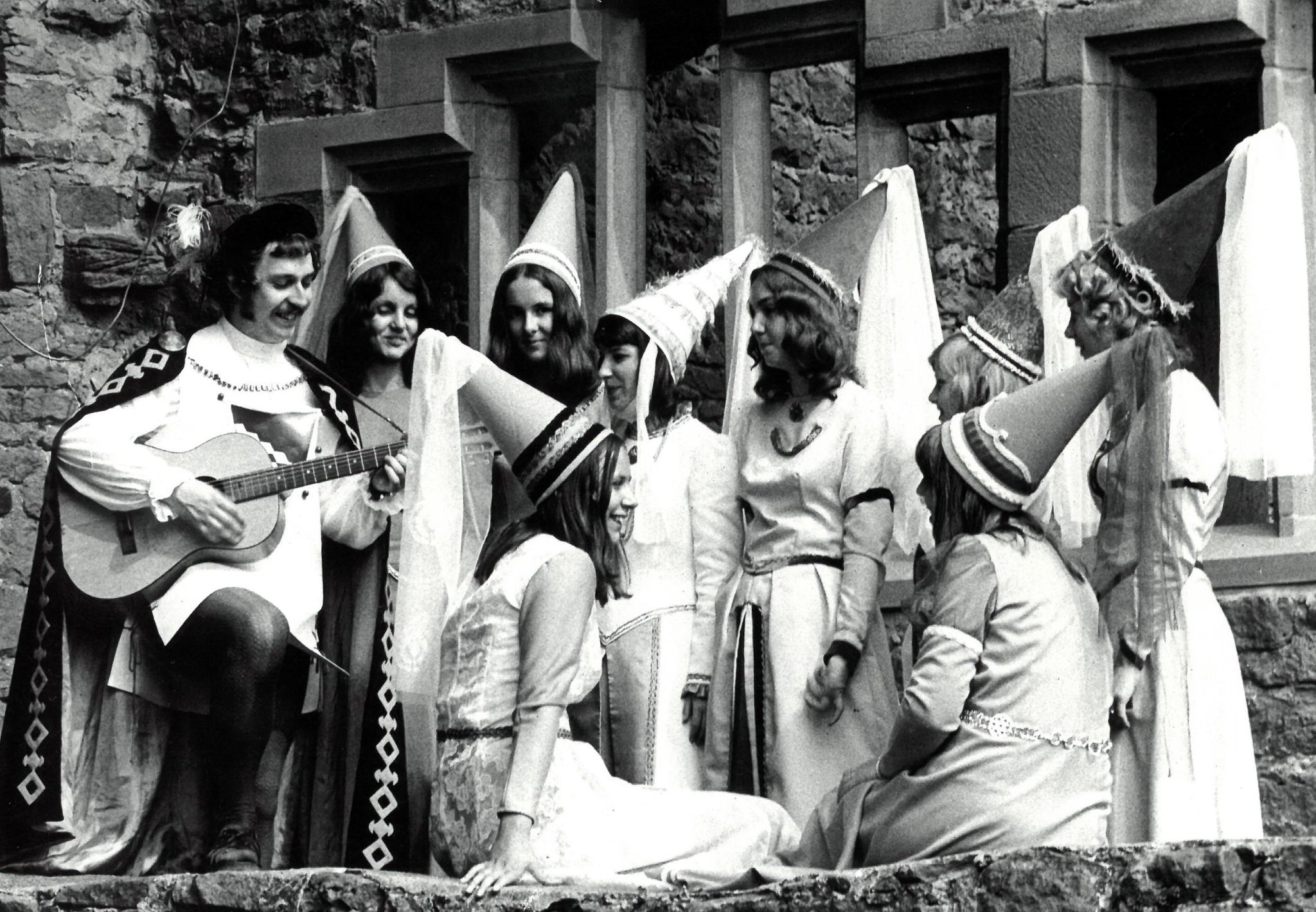 Frauenchor beim Burgfest auf der Clingenburg