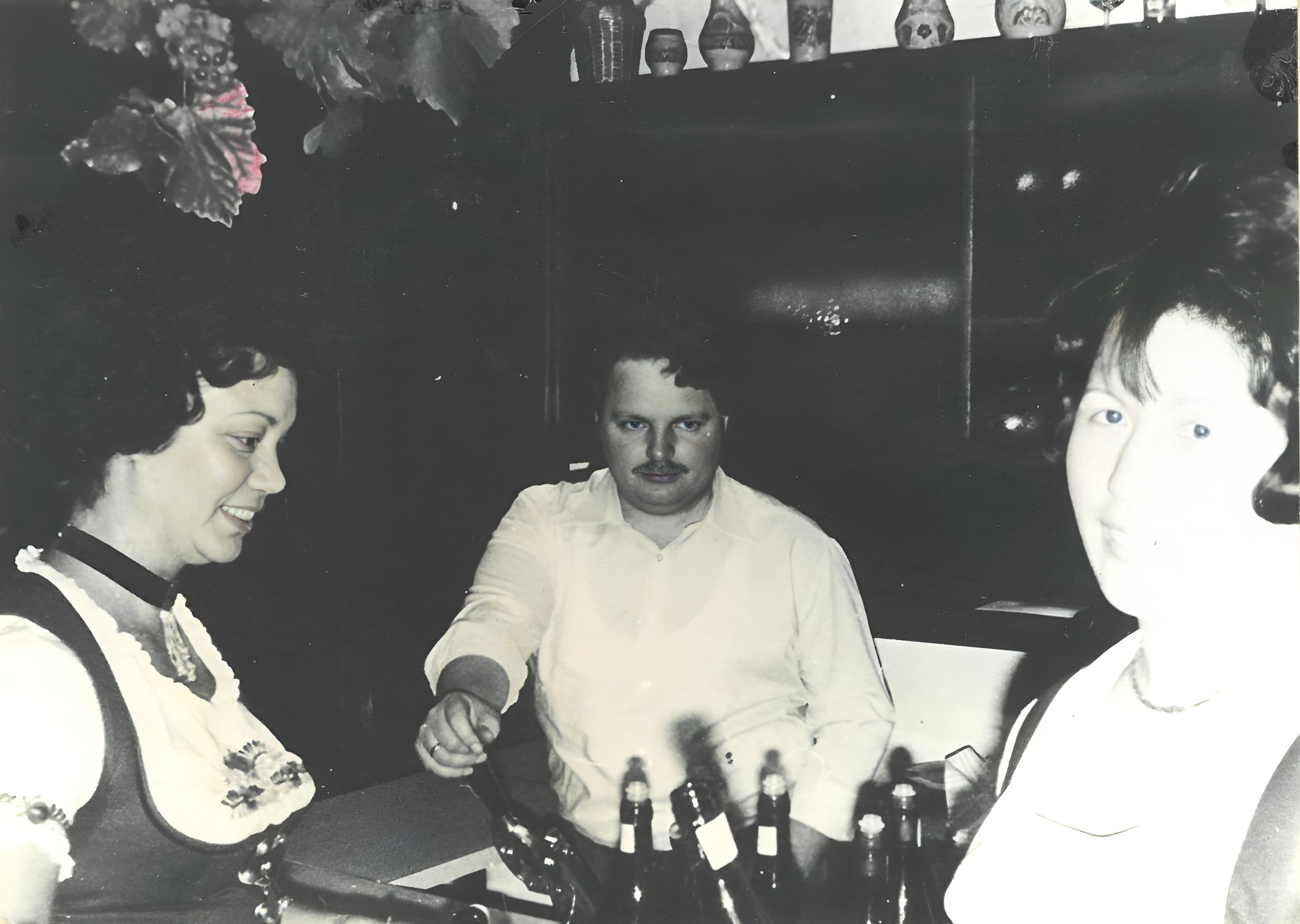 In der Weinprobierstube im "Haus des Gastes" in den 1970er Jahren