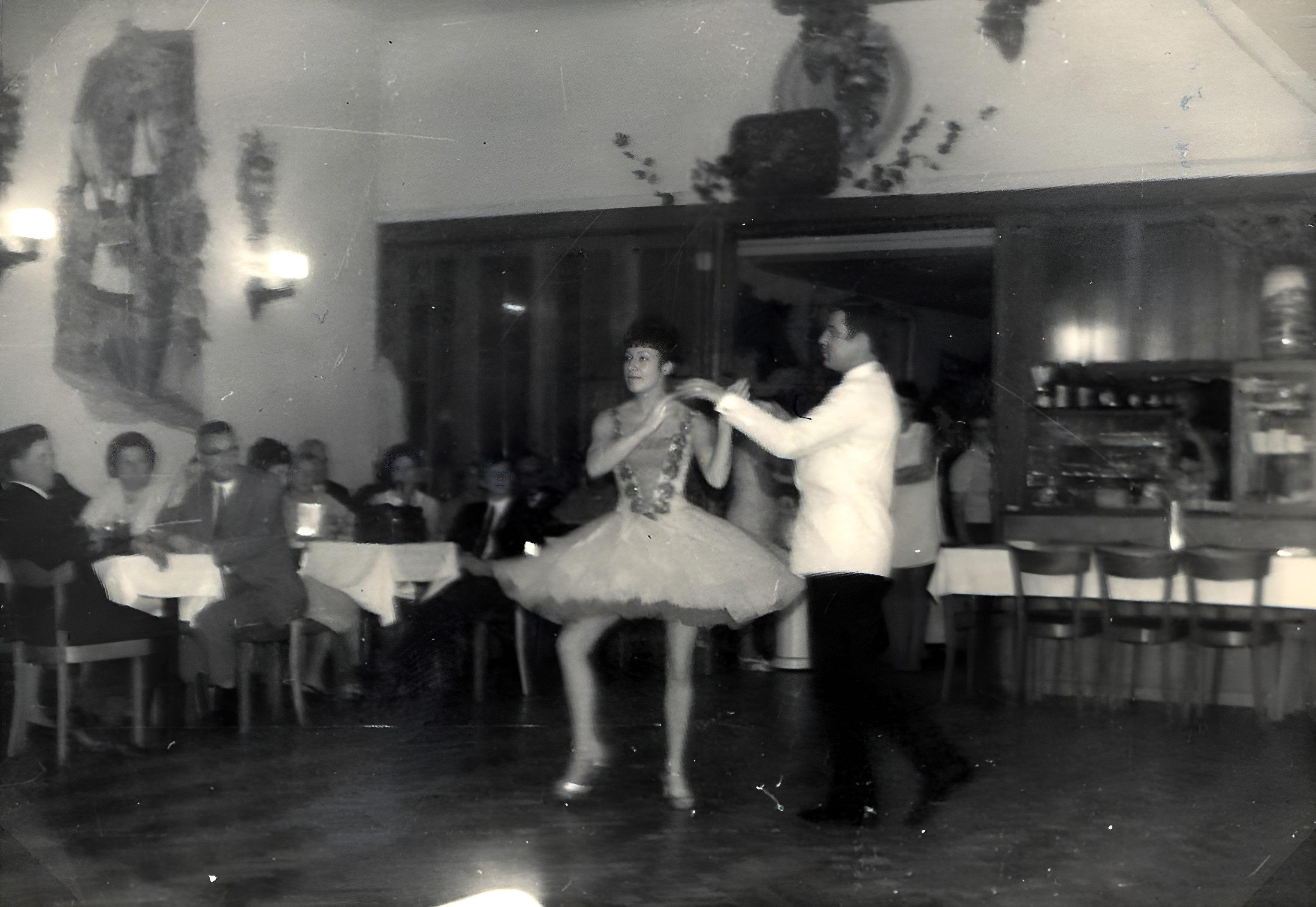 Die Tanzkünstler Alisch beim Abschlussball 1967 im Burkarder Hof
