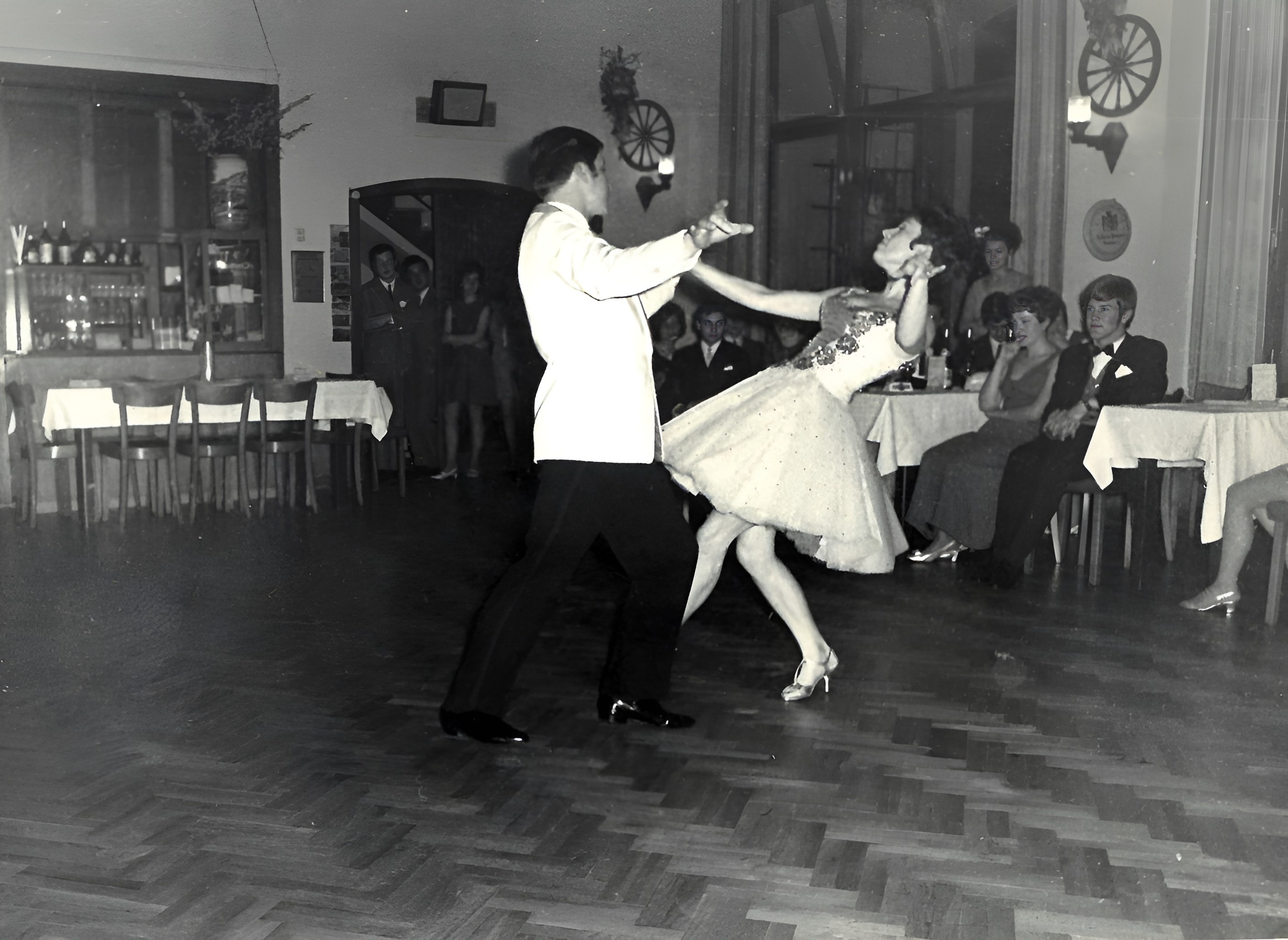 Die Tanzkünstler Alisch beim Abschlussball 1967 im Burkarder Hof