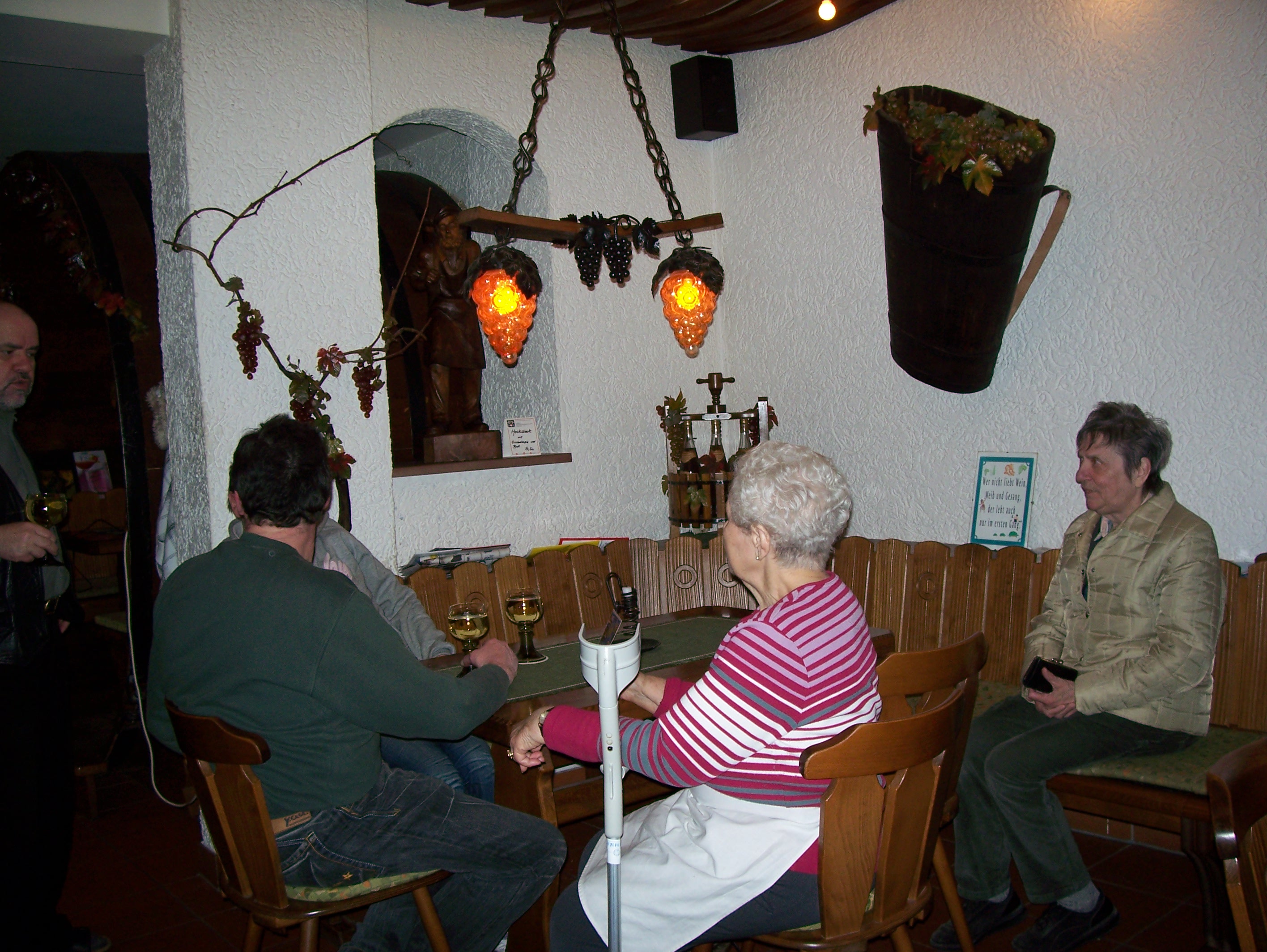 Blick in den Gastraum des "Woifässje"