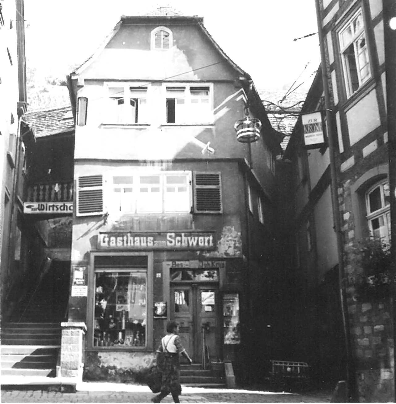 Das Gasthaus zum Schwert um 1900