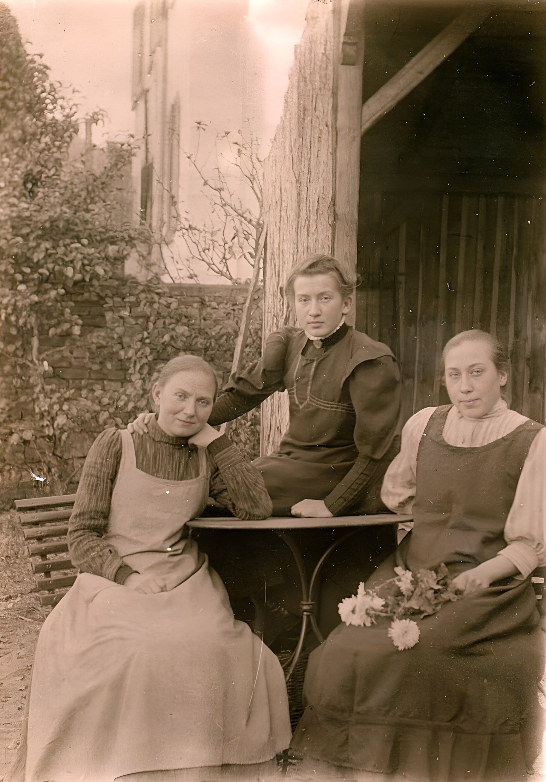 Die Mäbäckers Marie (Maria Schmitt) und ihre Freundinnen 1909