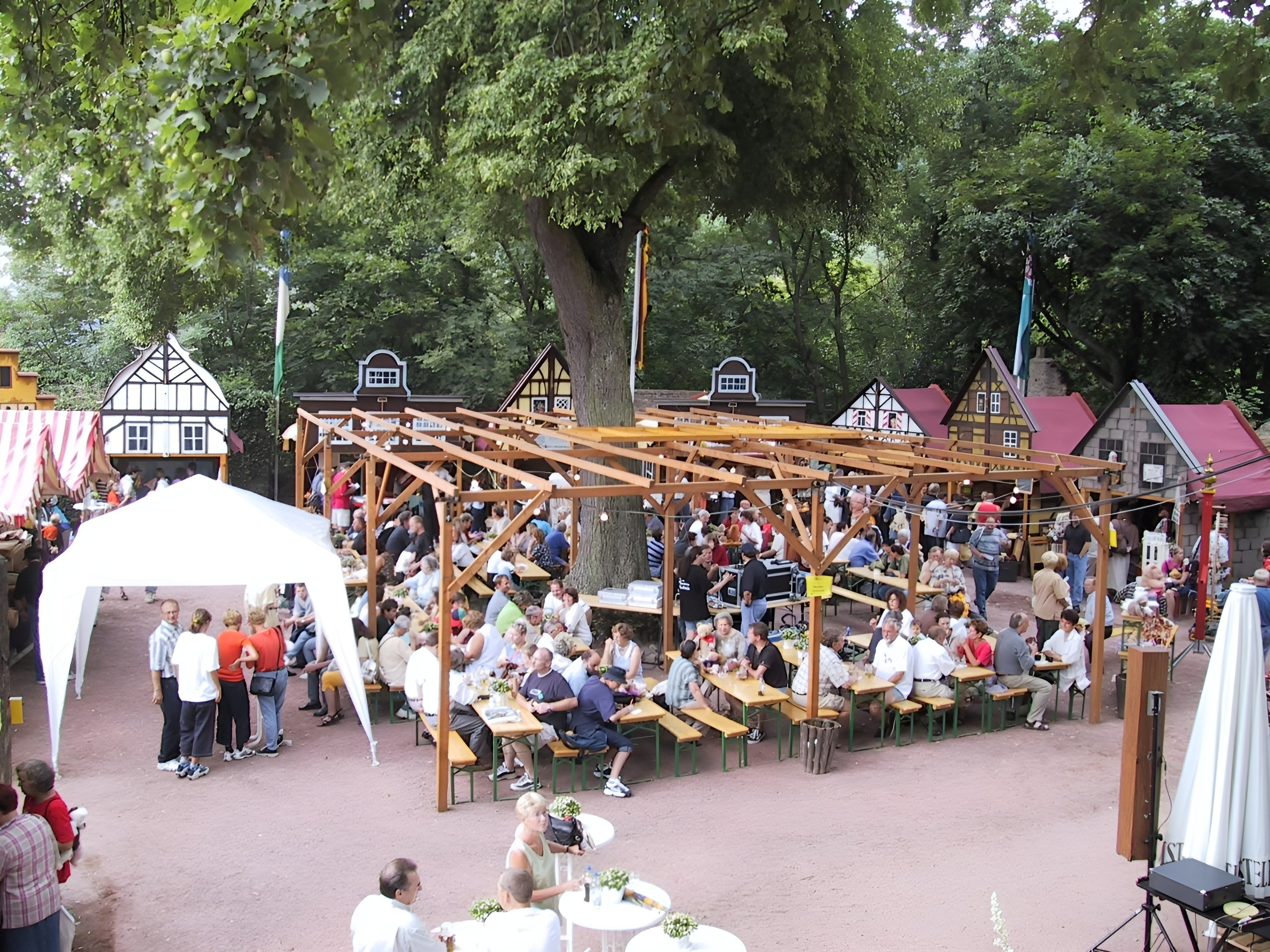 Teddy-Picknick auf der Clingenburg 2000