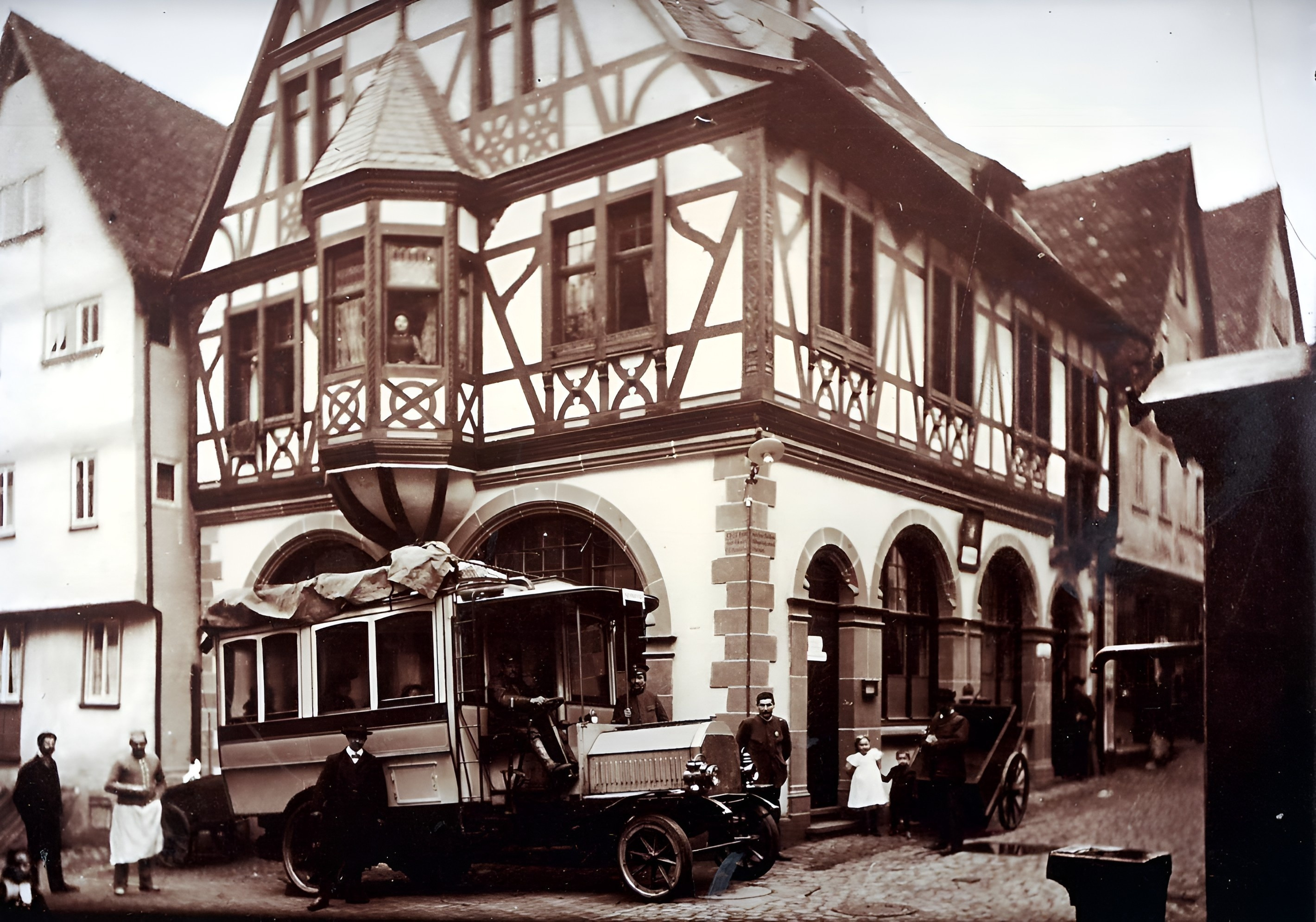 Das Postgebäude nach seiner Sanierung