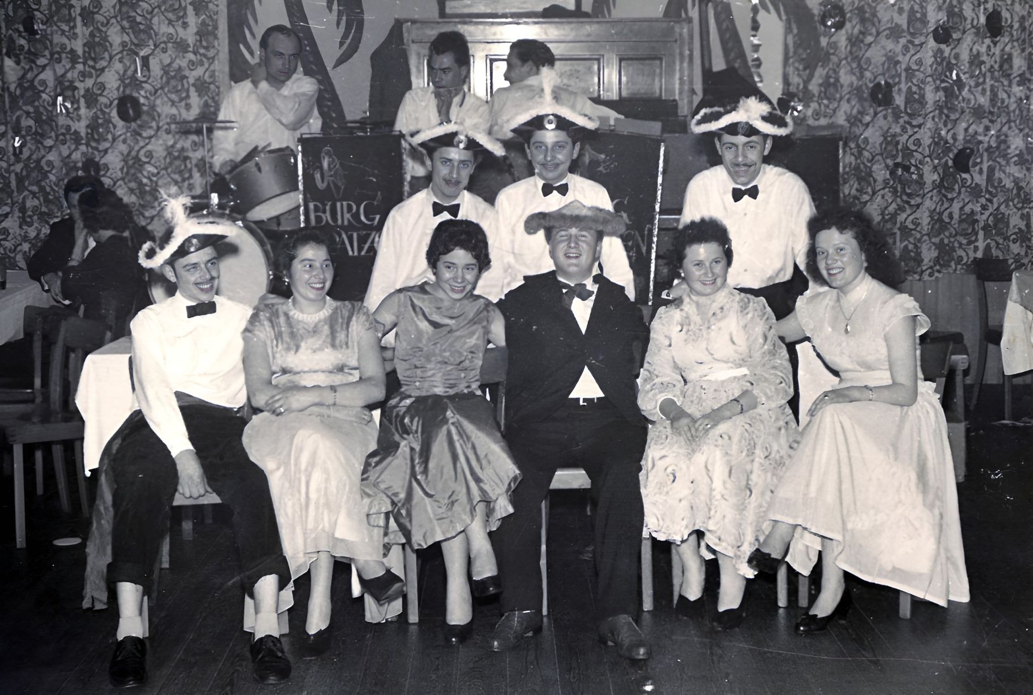 Gruppenfoto mit den "Burgspatzen"