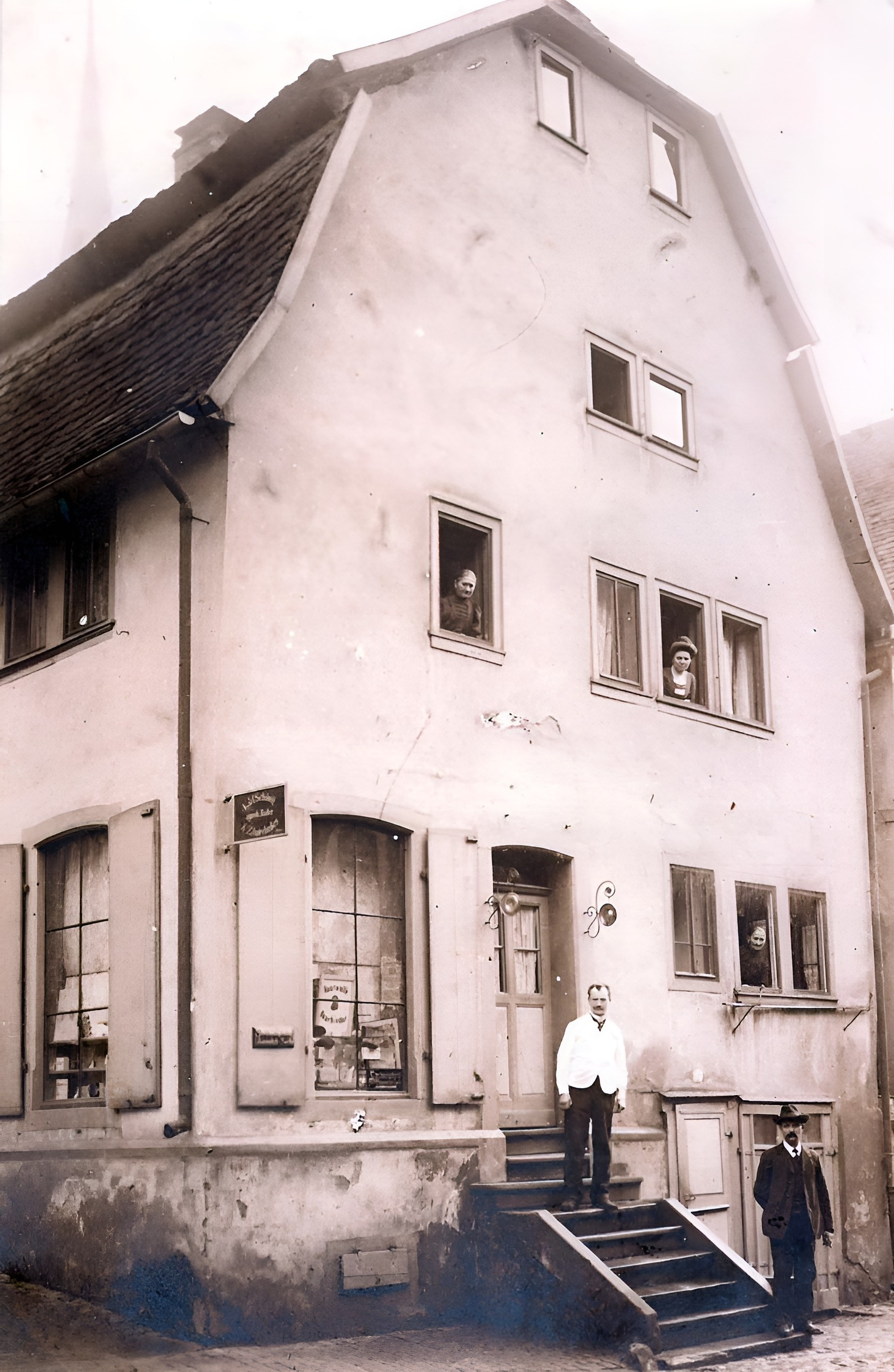 Die Hauptstraße 13 um 1920