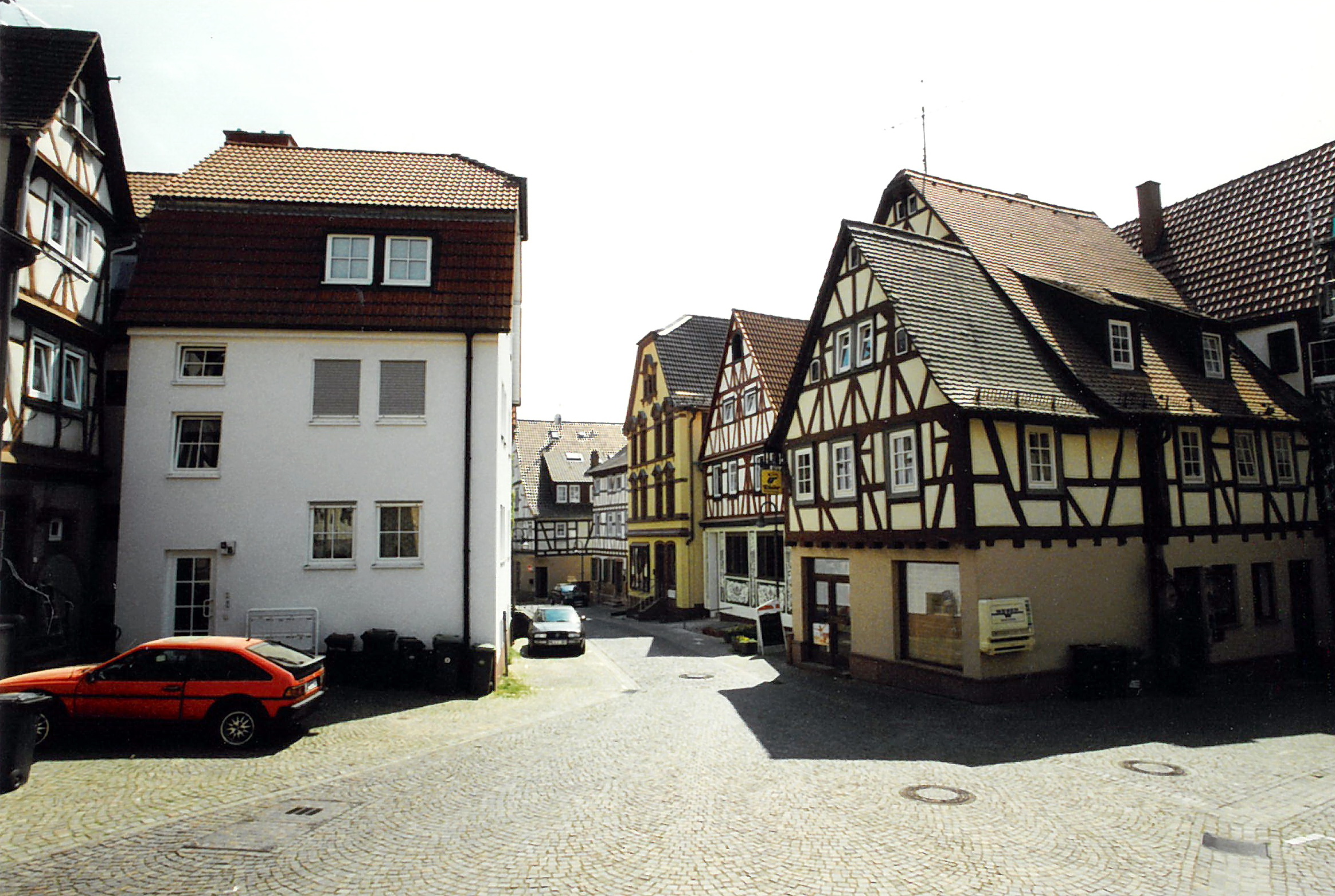 Blick in die Hauptstraße um 1990