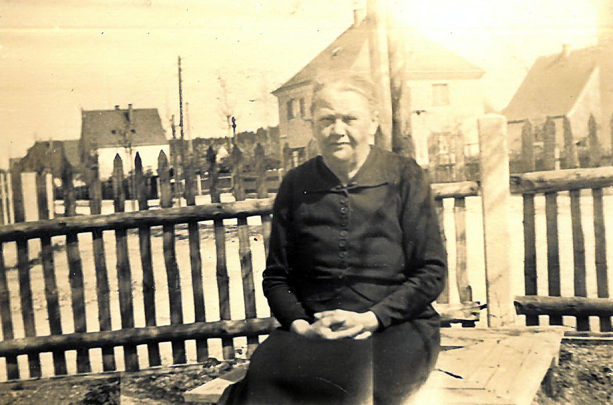 Großmutter Elisabeth Stummer