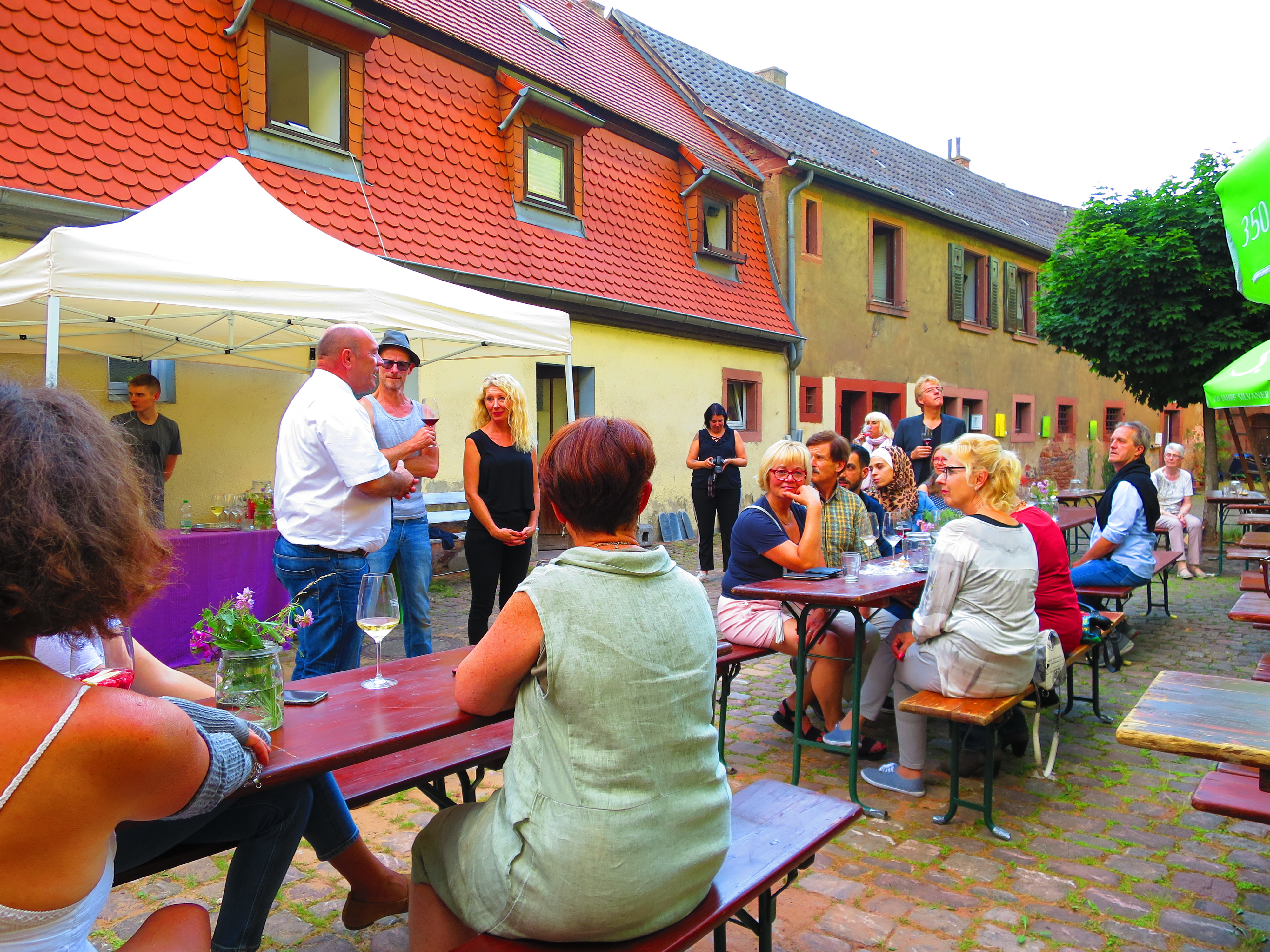 Künstlerfest im Hof des "Alten Gefängnises"