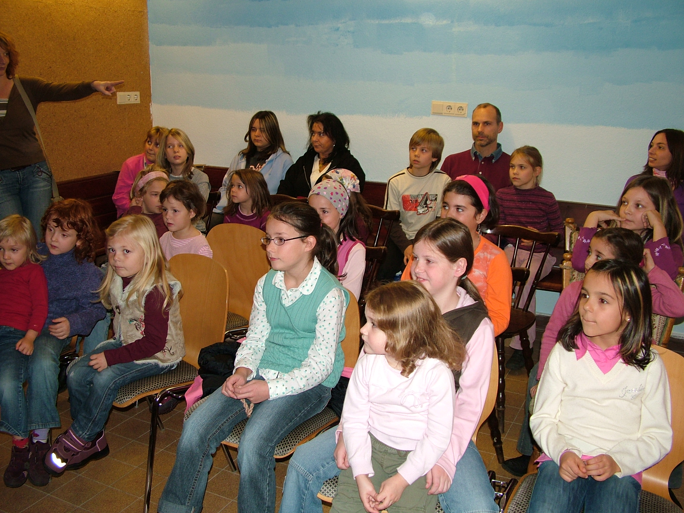 Neueröffnung des kath. Pfarrheims Klingenberg nach der Renovierung am 4.11.2007