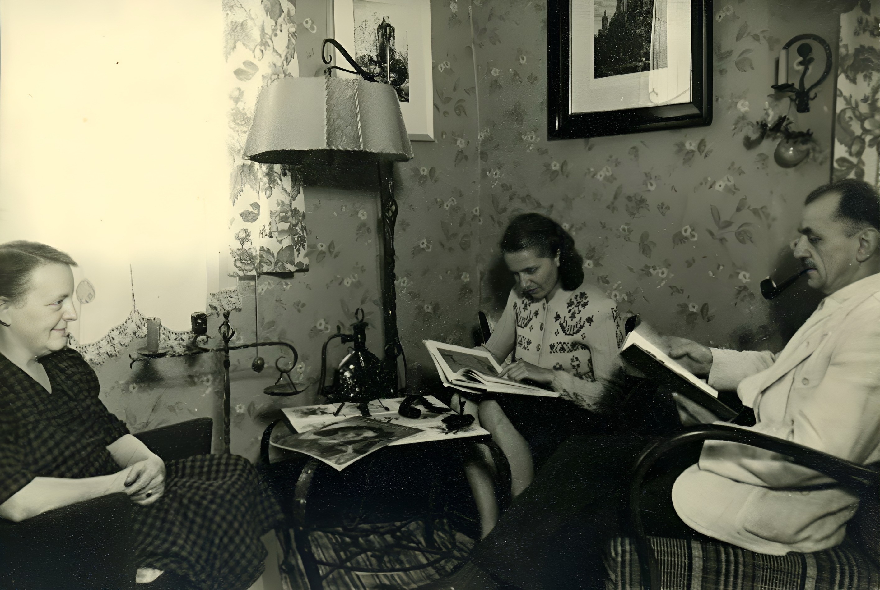 In der gemütlichen Wohnstube 1946