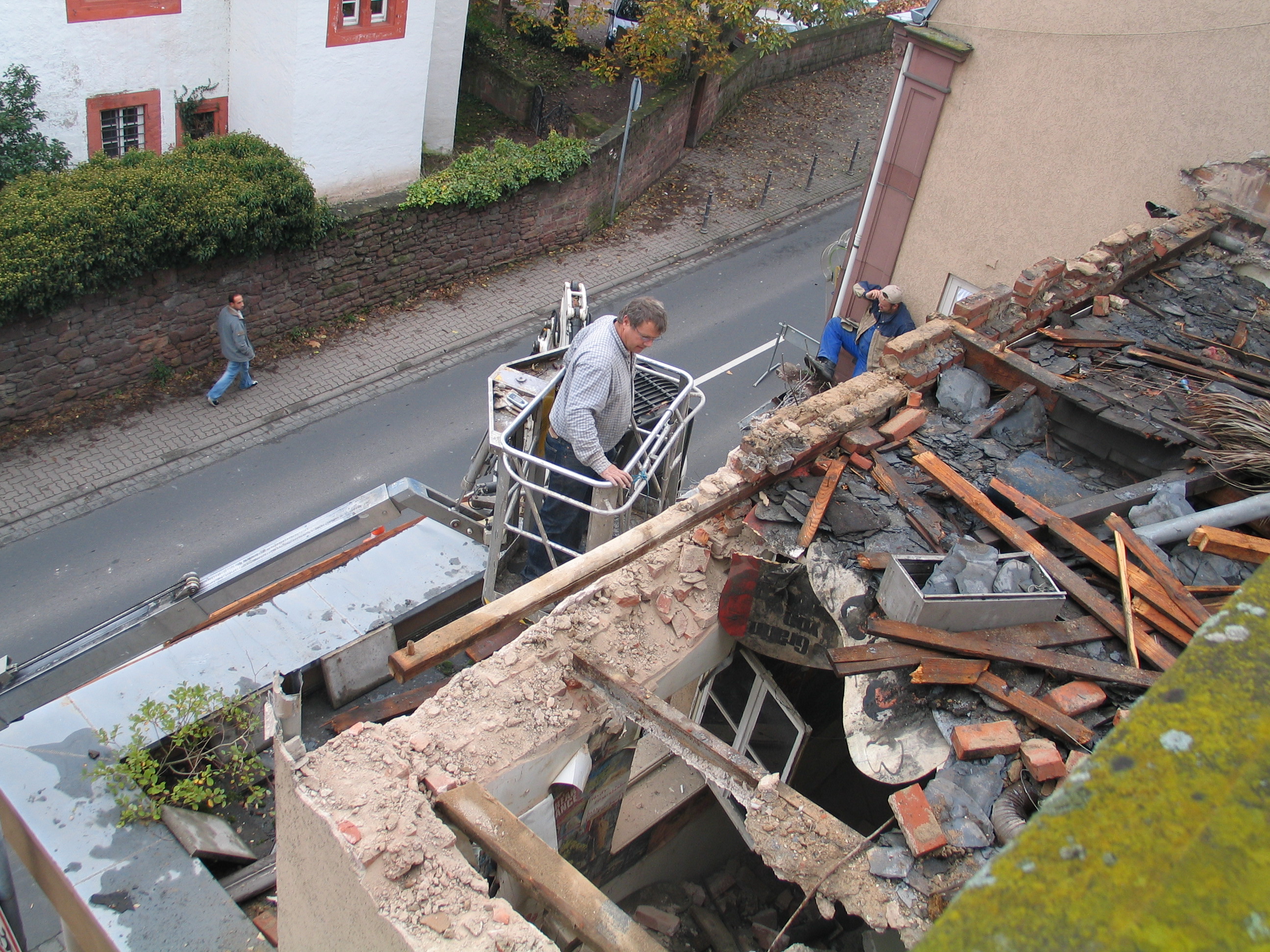 Blick auf die Abrissarbeiten vom Rathaus aus