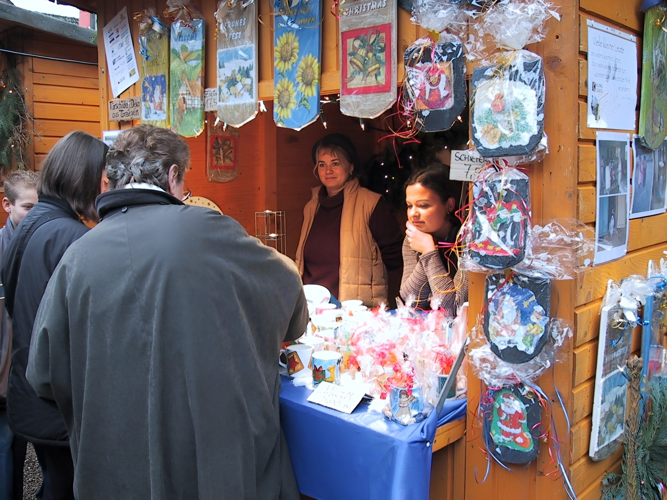 Weihnachtsmarkt im Schlosshof 2001