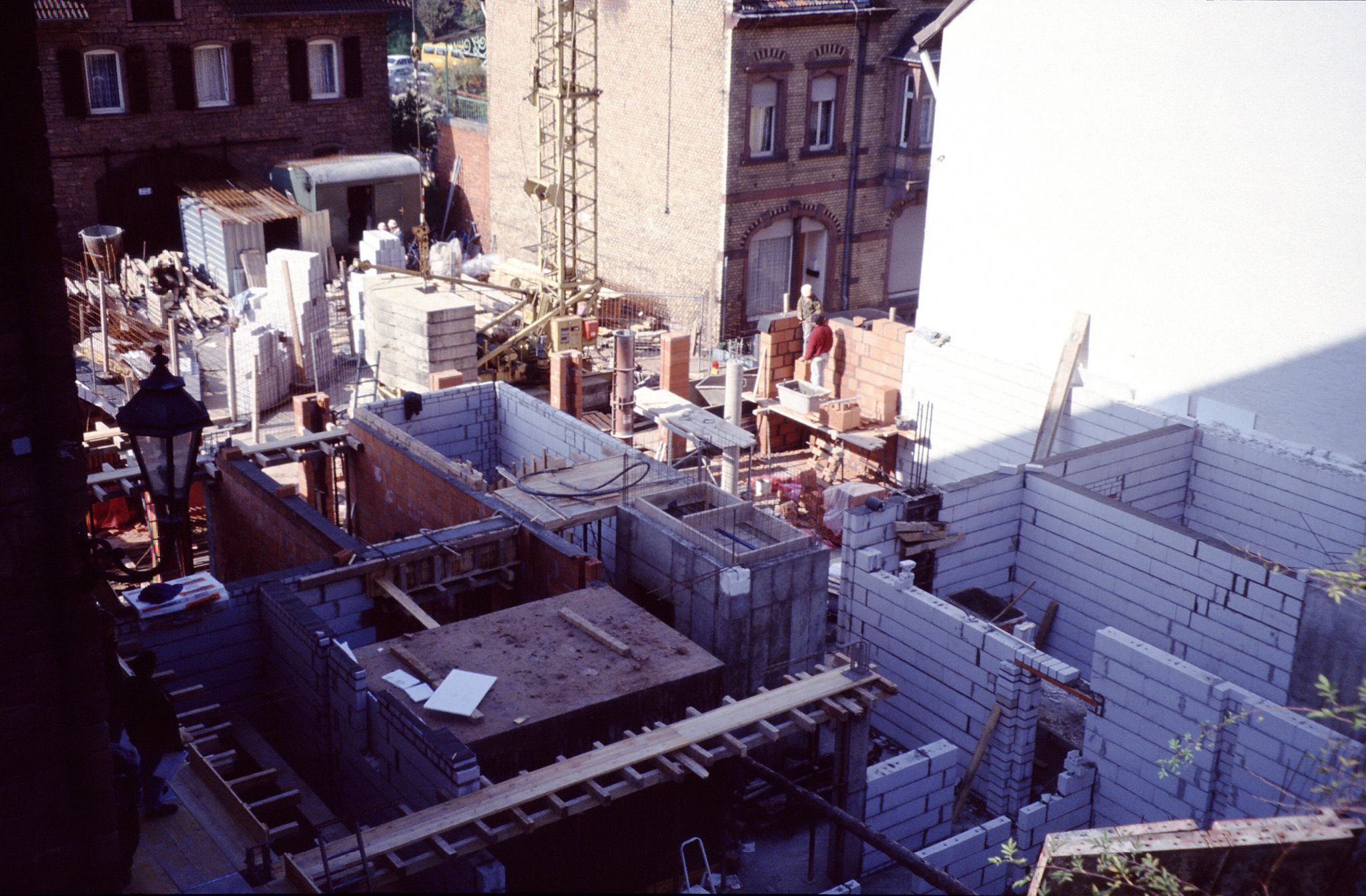 Bau des Gebäudes Wilhelmstraße 13 im Jahr 1994