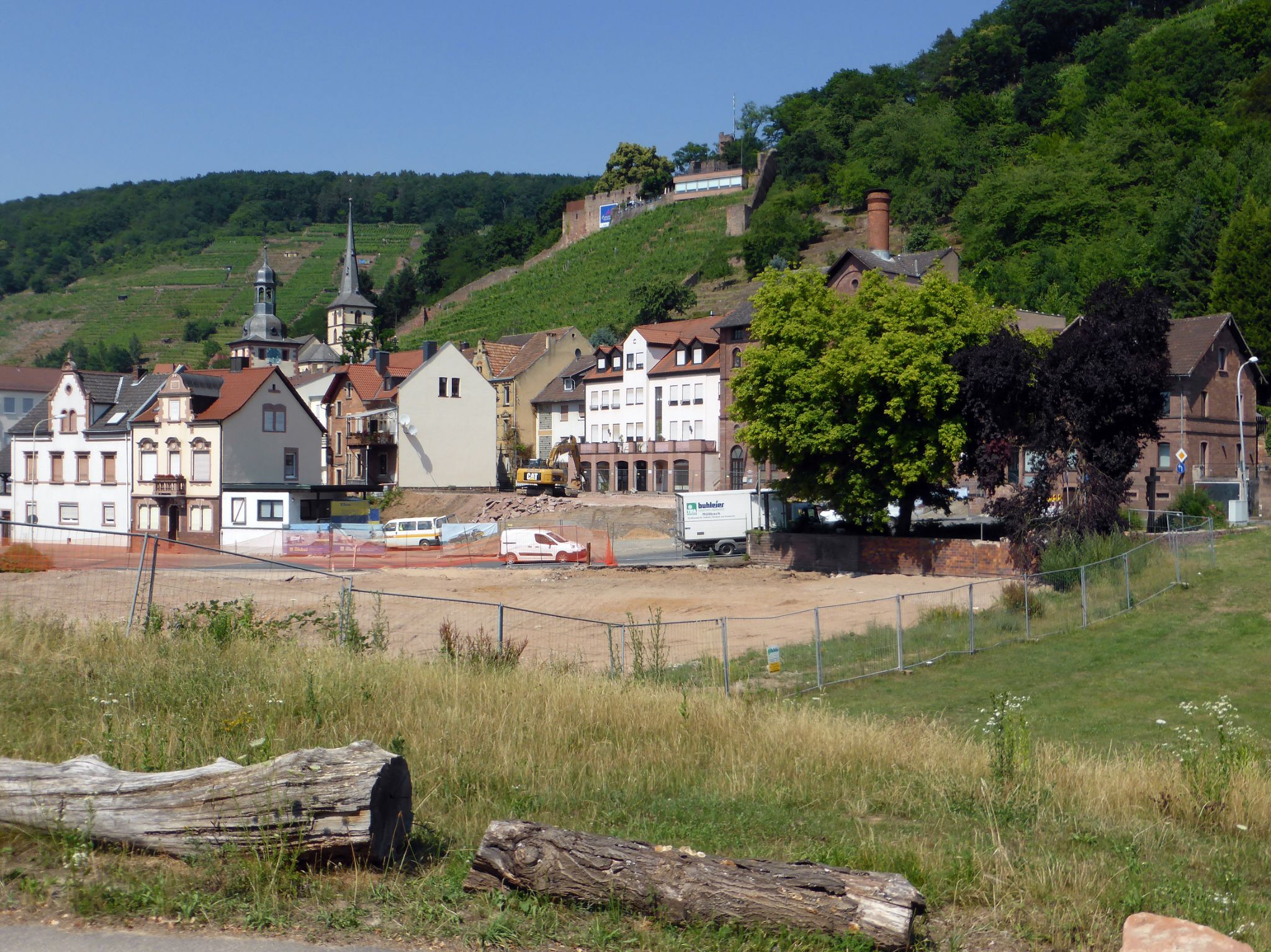 Blick auf das fertige Gebäude im Sommer 2015