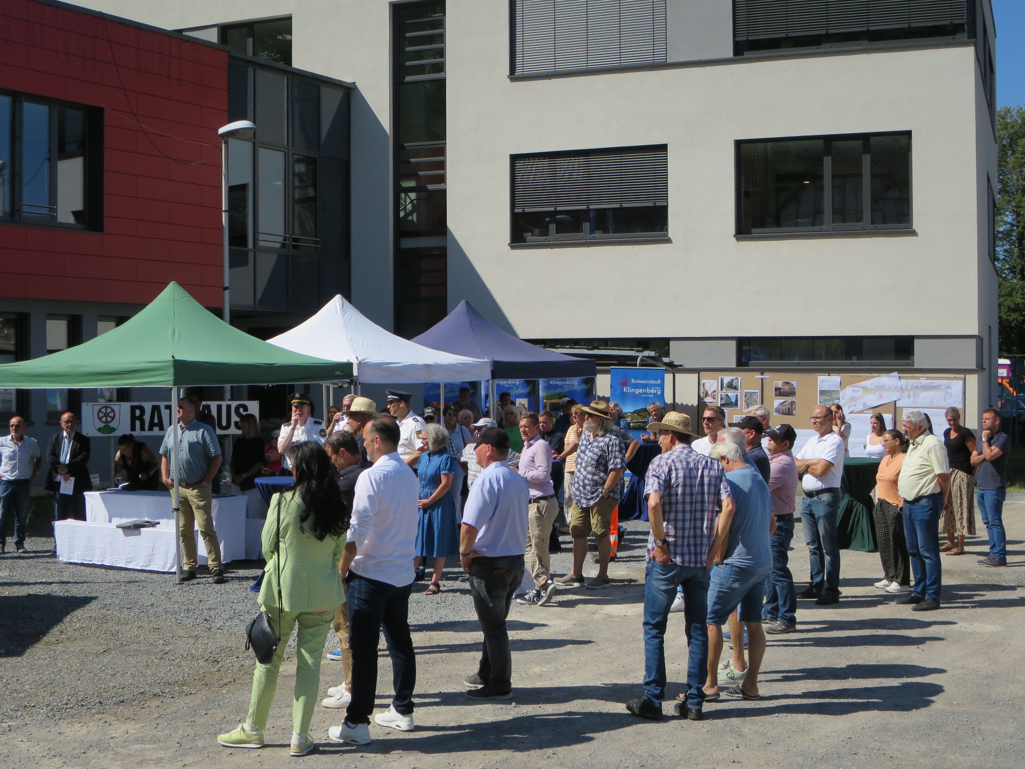 Beim Spatenstich zum Ausbau und Verbreiterung der Wilhelmstraße