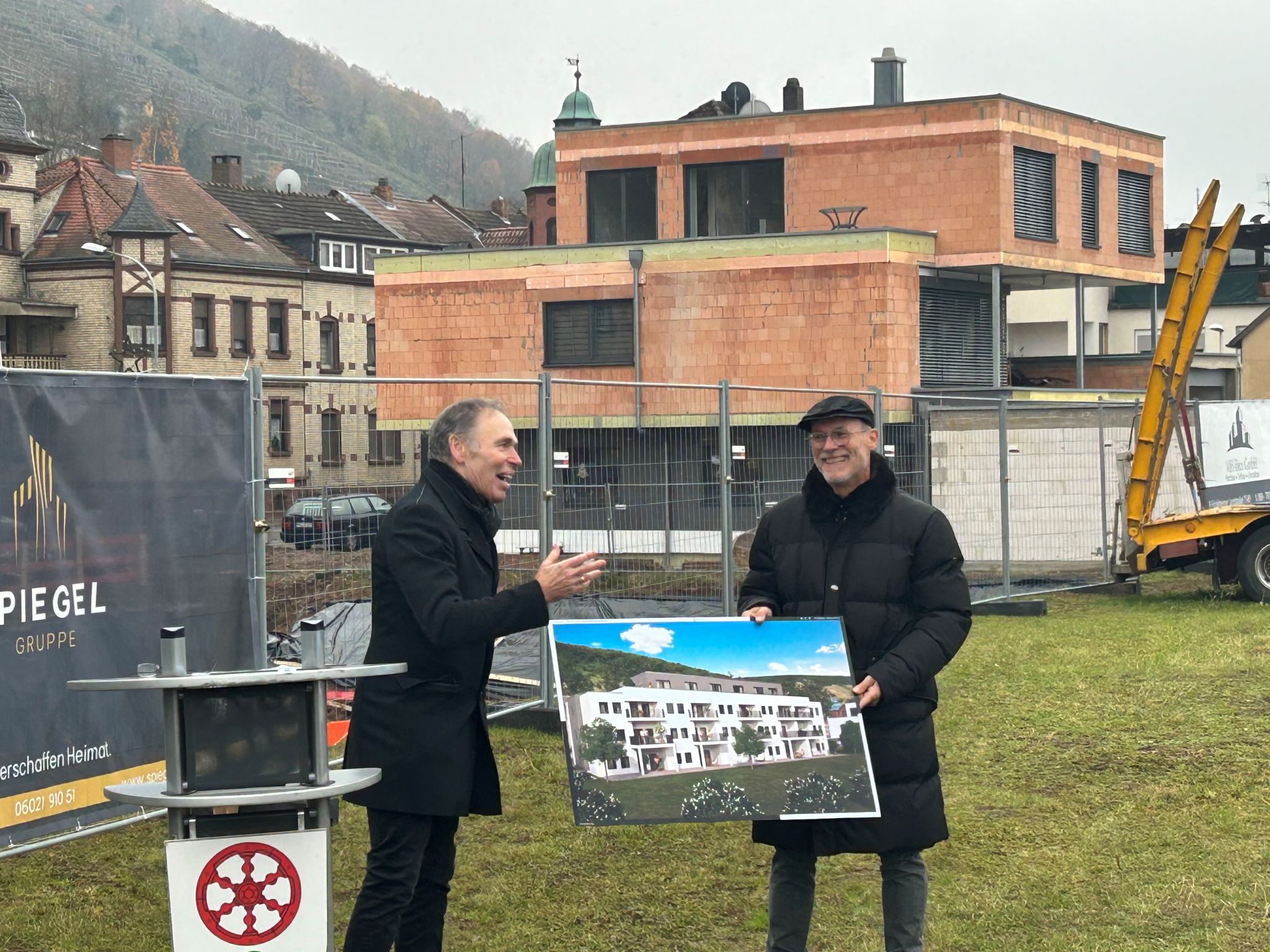 Spatenstich zum Bau der Wohnanlage "ehem. Burkarder Hof" im Dezember 2023