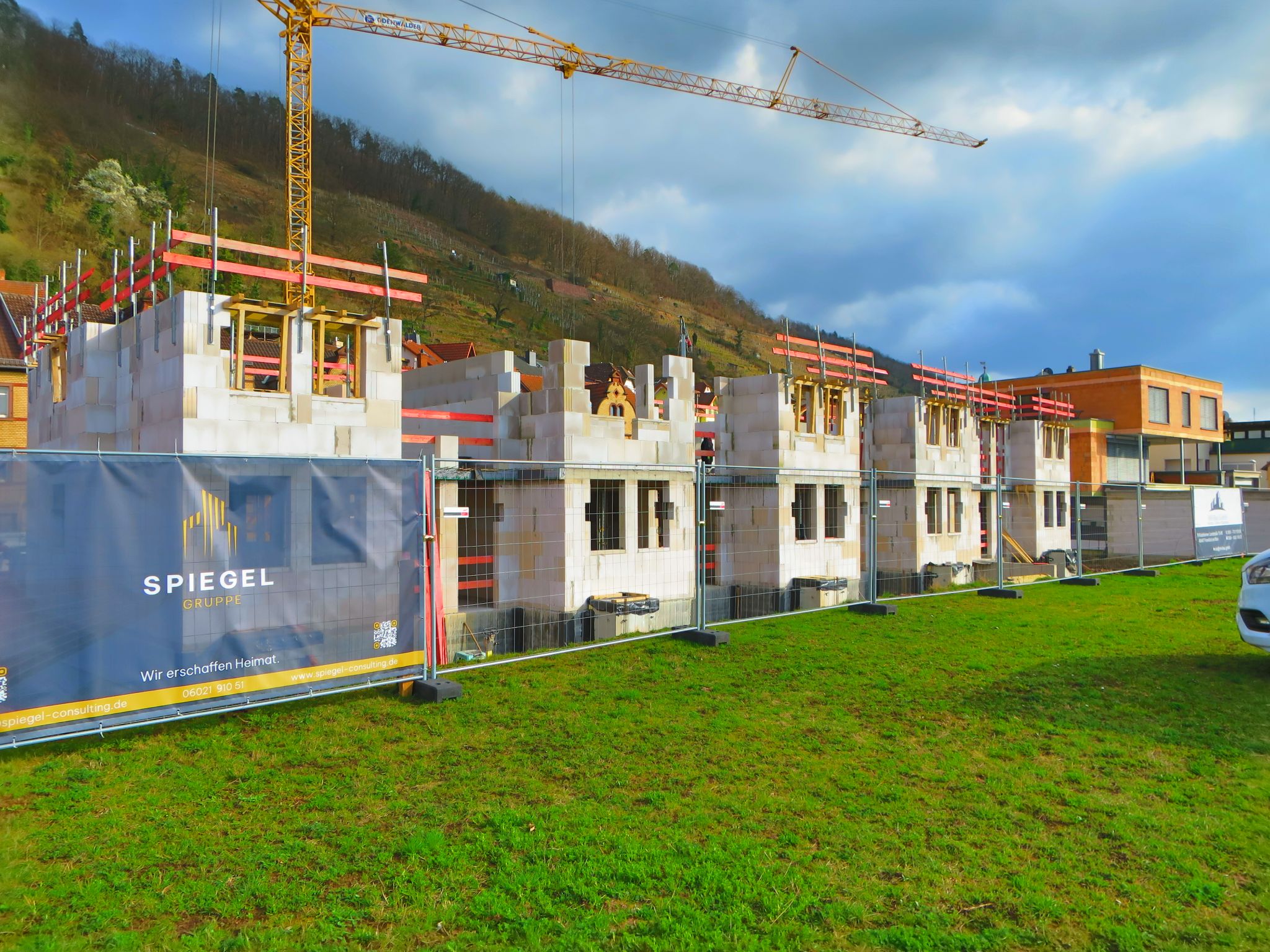 Das Gebäude im Bau (Nordwestansicht)