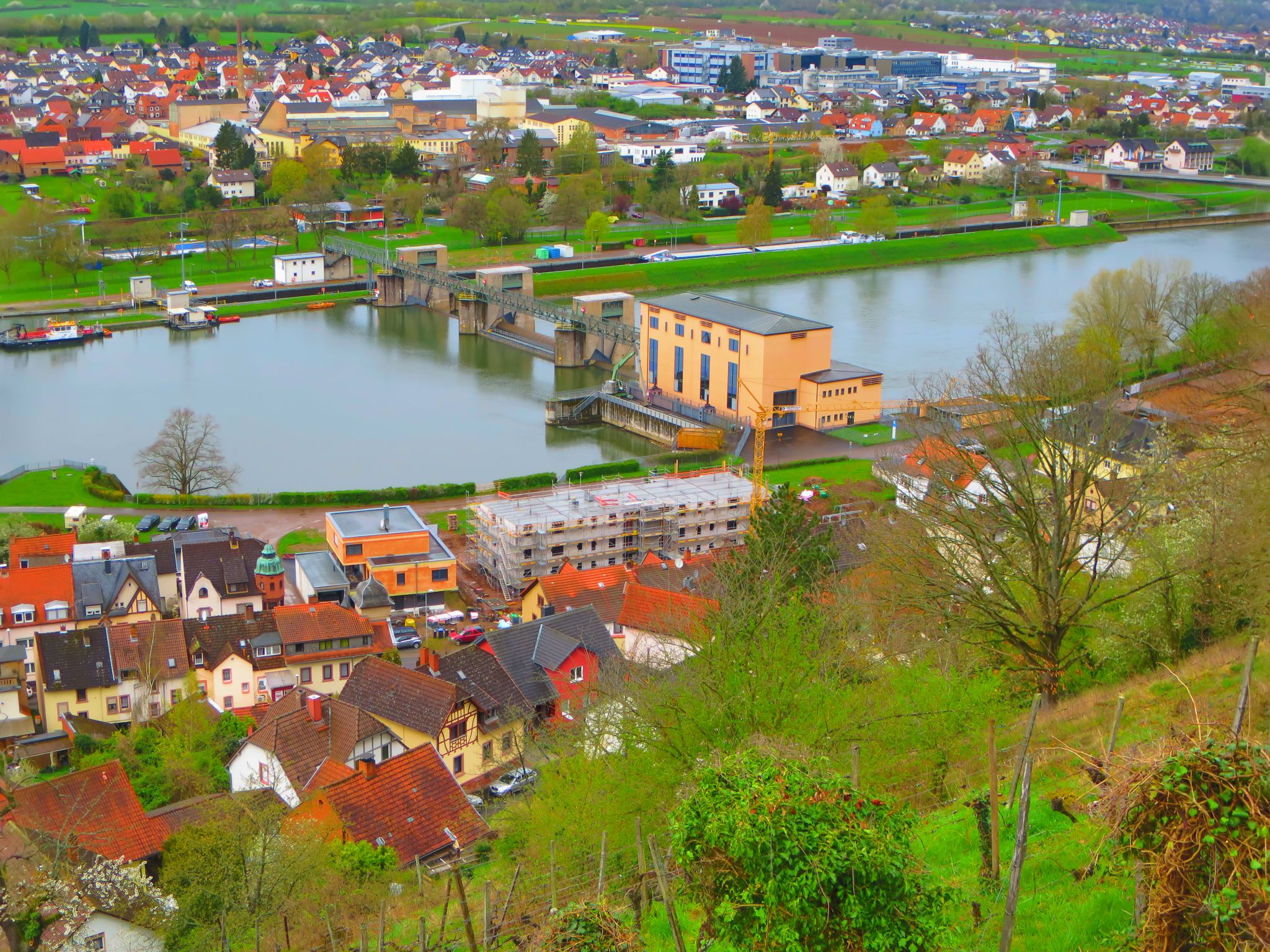 Blick auf die Baustelle vom Schlossberg