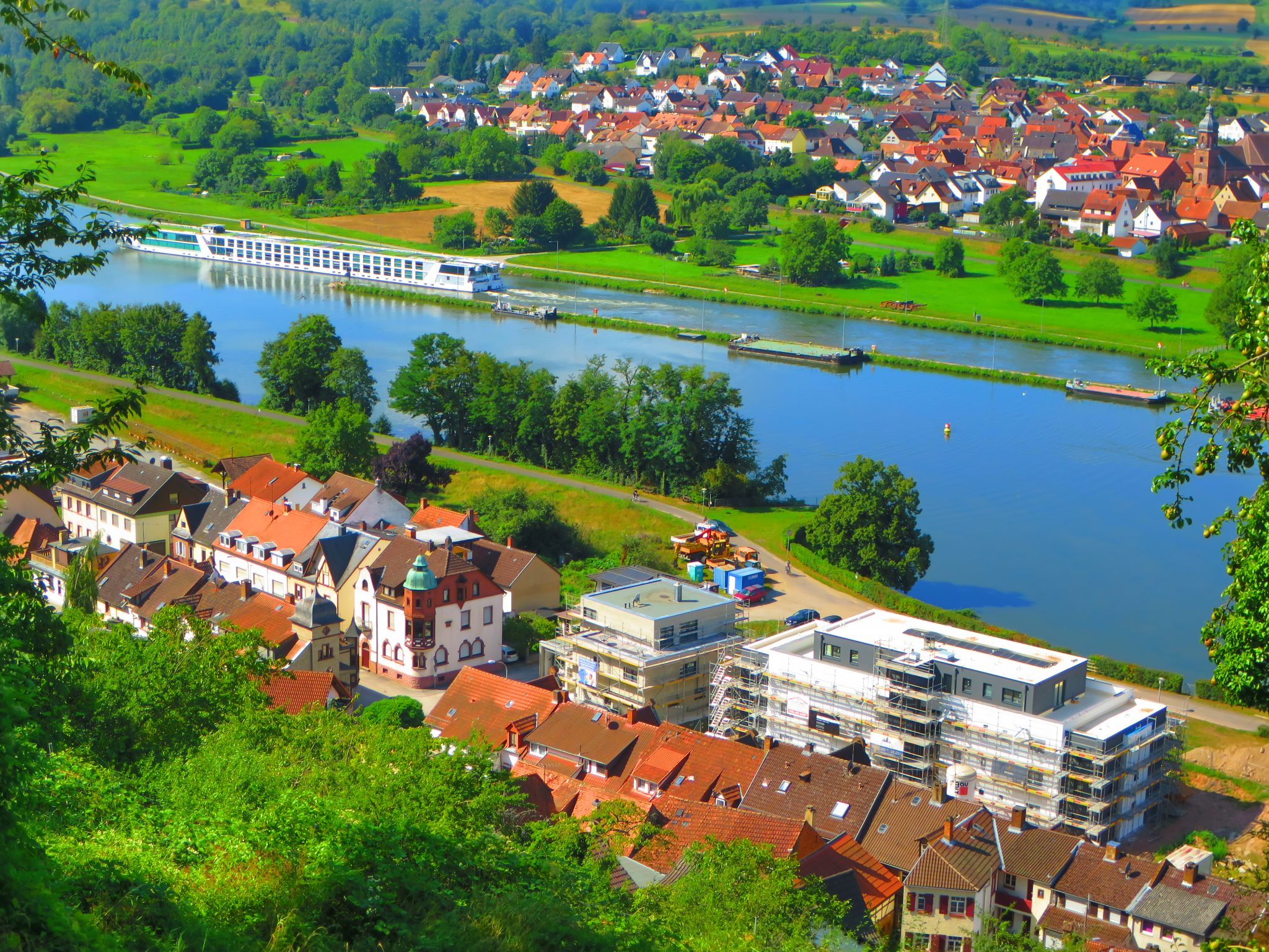 Blick auf die Baustelle vom Schlossberg