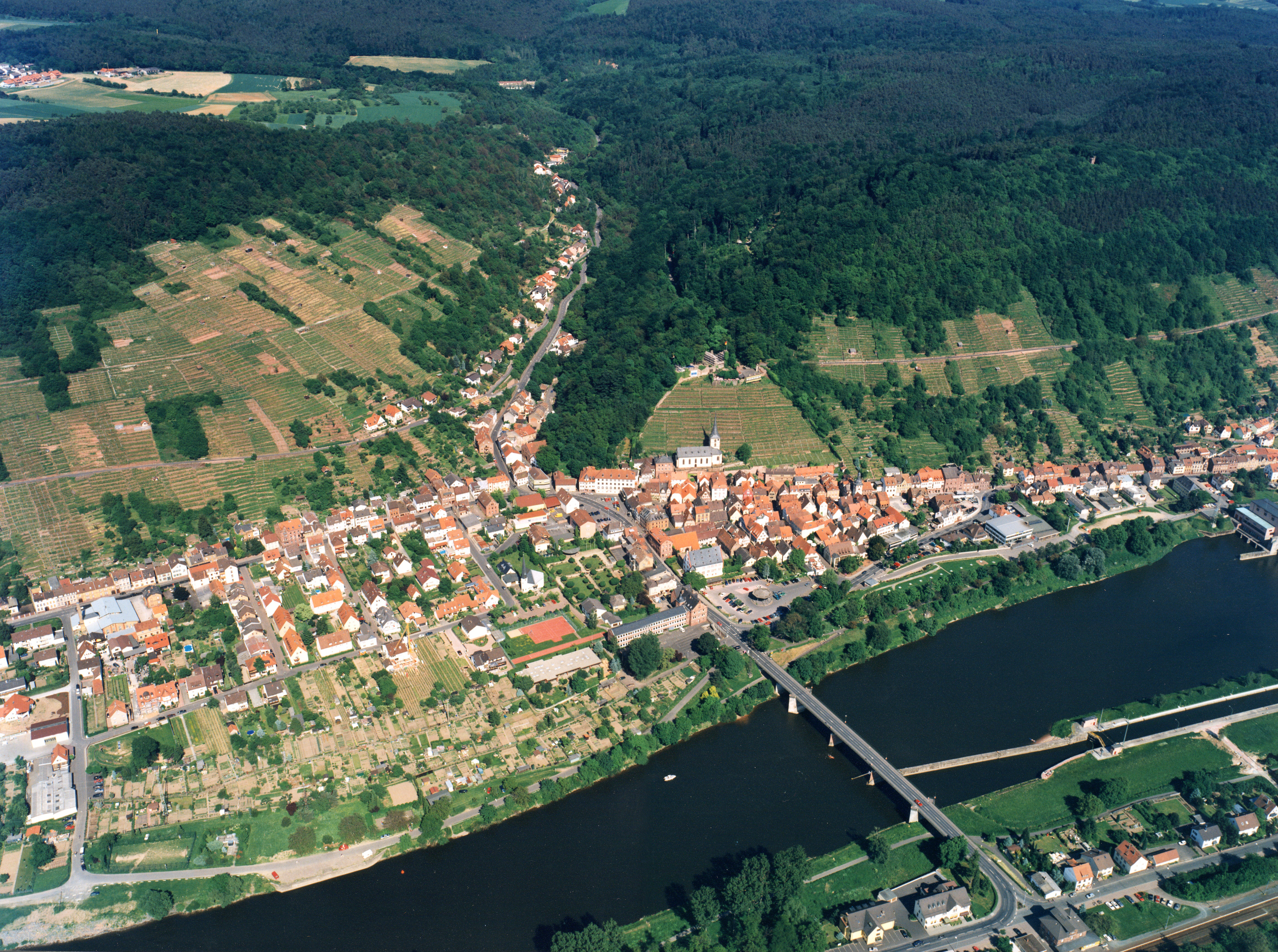 Luftaufnahme Klingenberg