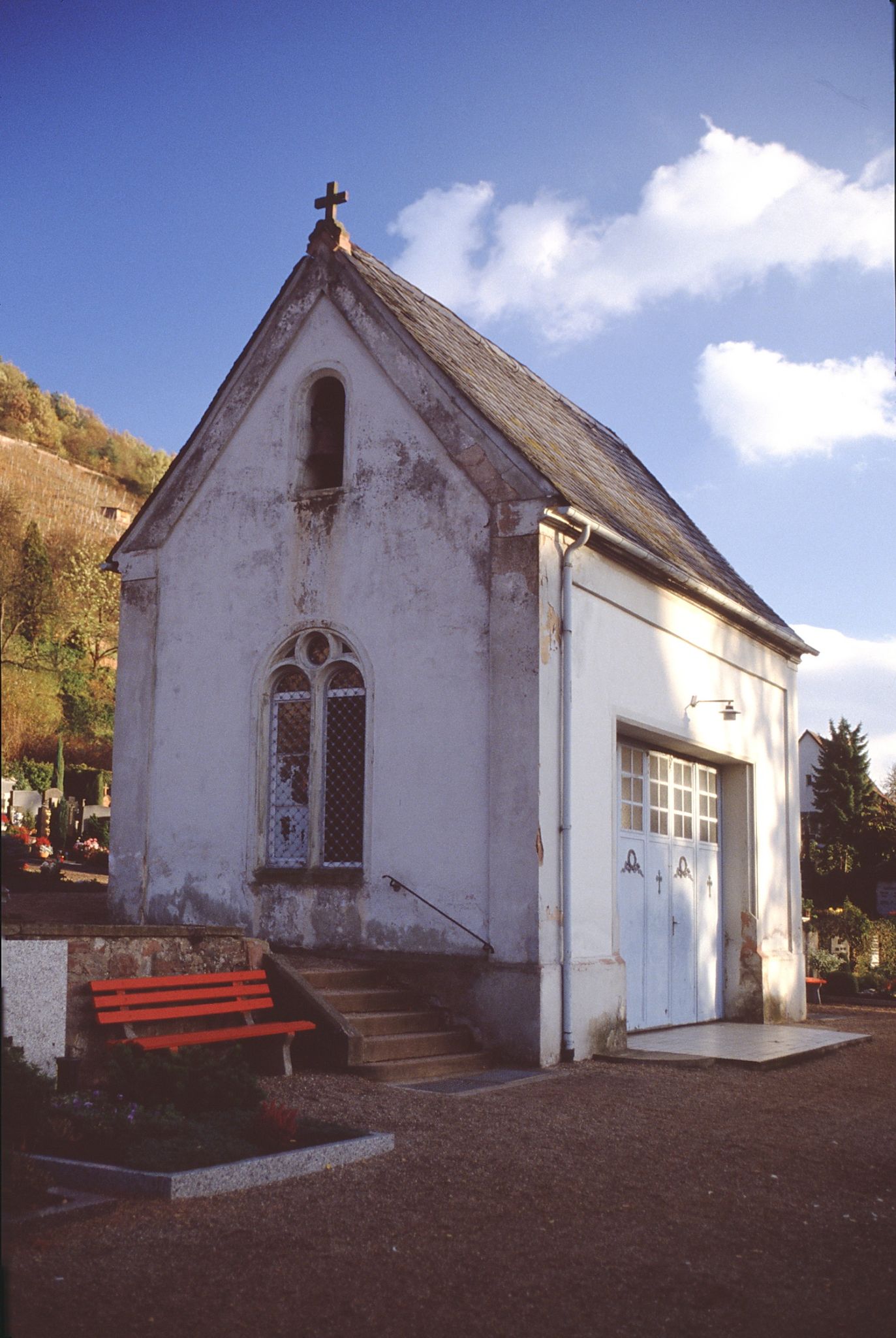 Das ehemalige Leichenhaus (Nord- und Westseite)