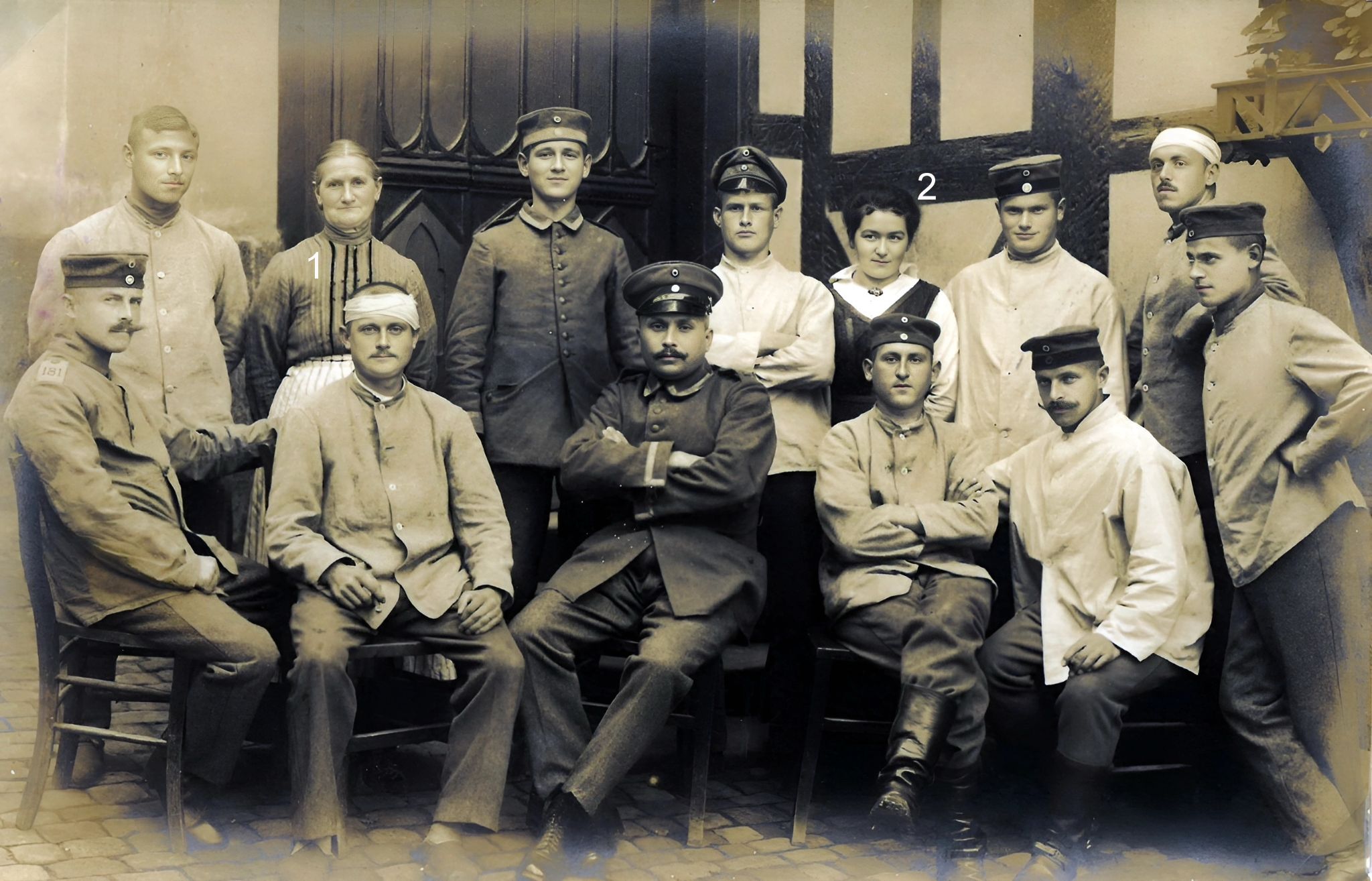 Gruppenfoto Vereinslazarett 1916 (teilweise mit Namen)